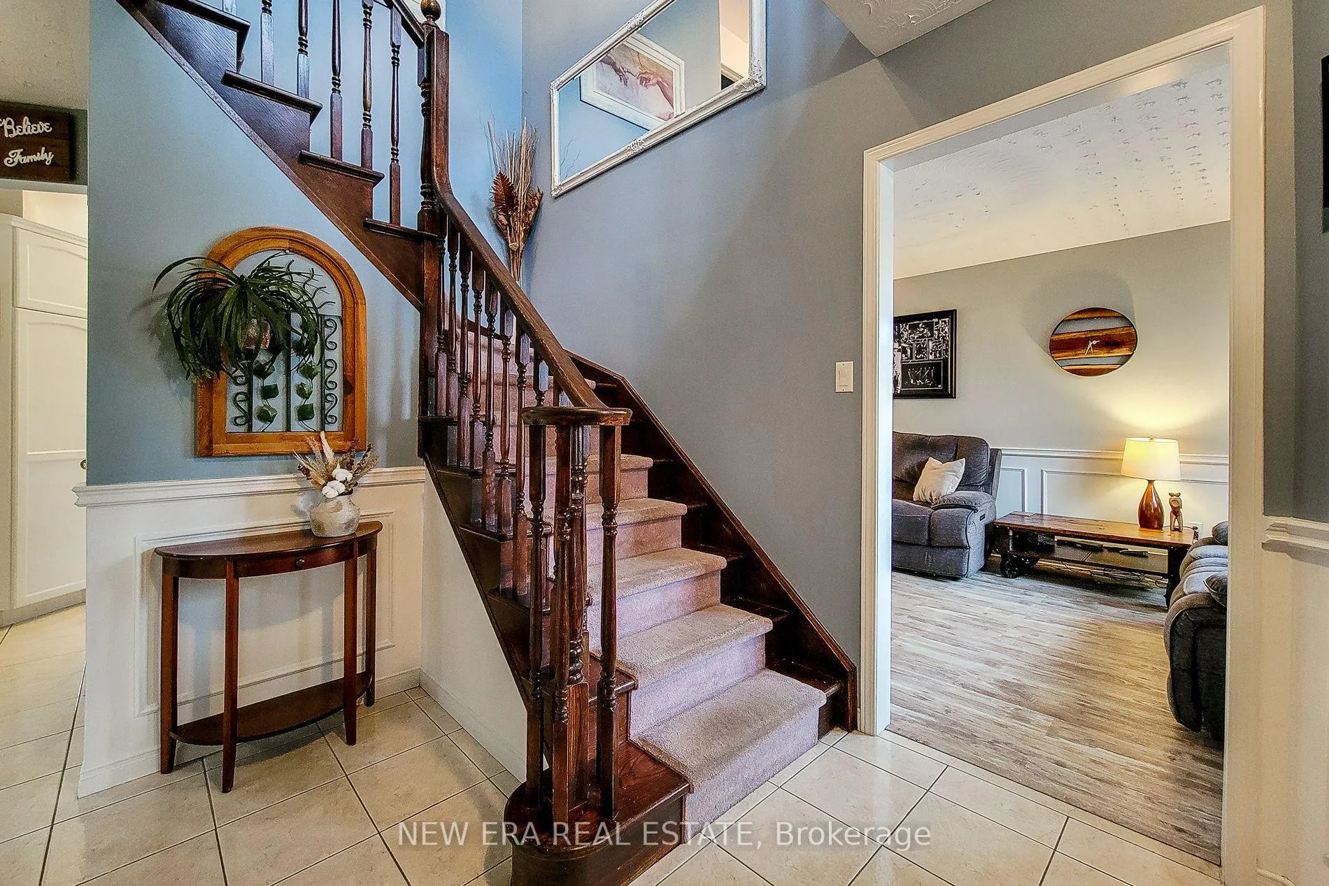 Photo 14 of 146 Locheed Drive, Hamilton, Lisgar — HOMEH