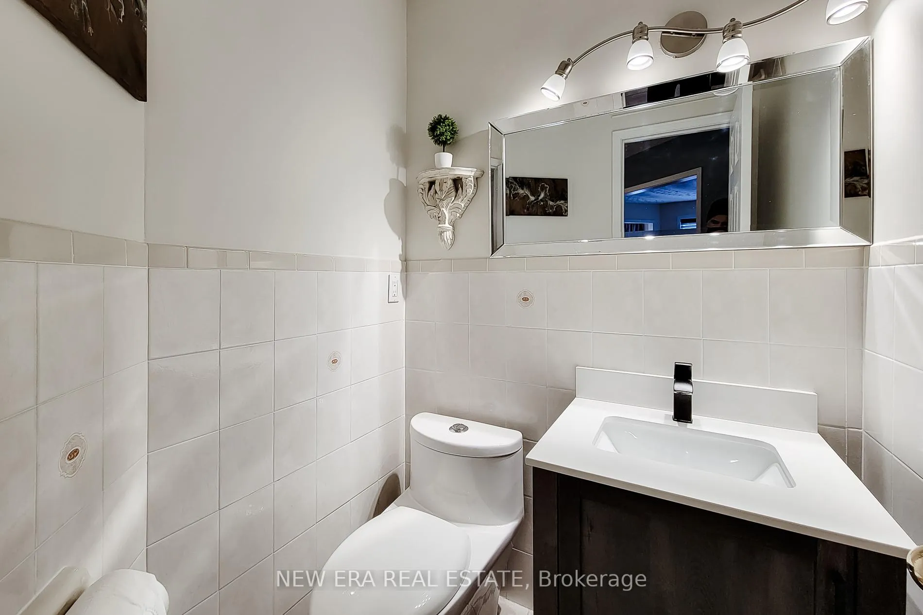Photo 26 of 146 Locheed Drive, Hamilton, Lisgar — HOMEH