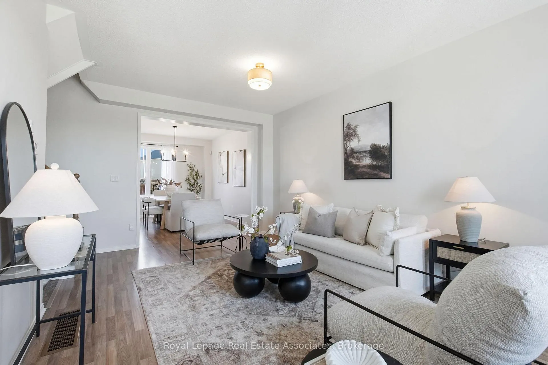 Photo 6 of 228 Brookhill Boulevard, Clarington, Bowmanville — HOMEH