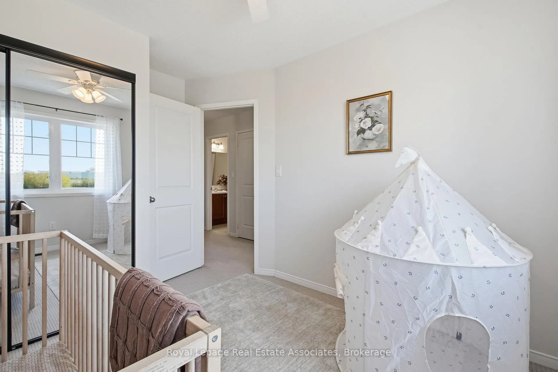 Photo 23 of 228 Brookhill Boulevard, Clarington, Bowmanville — HOMEH