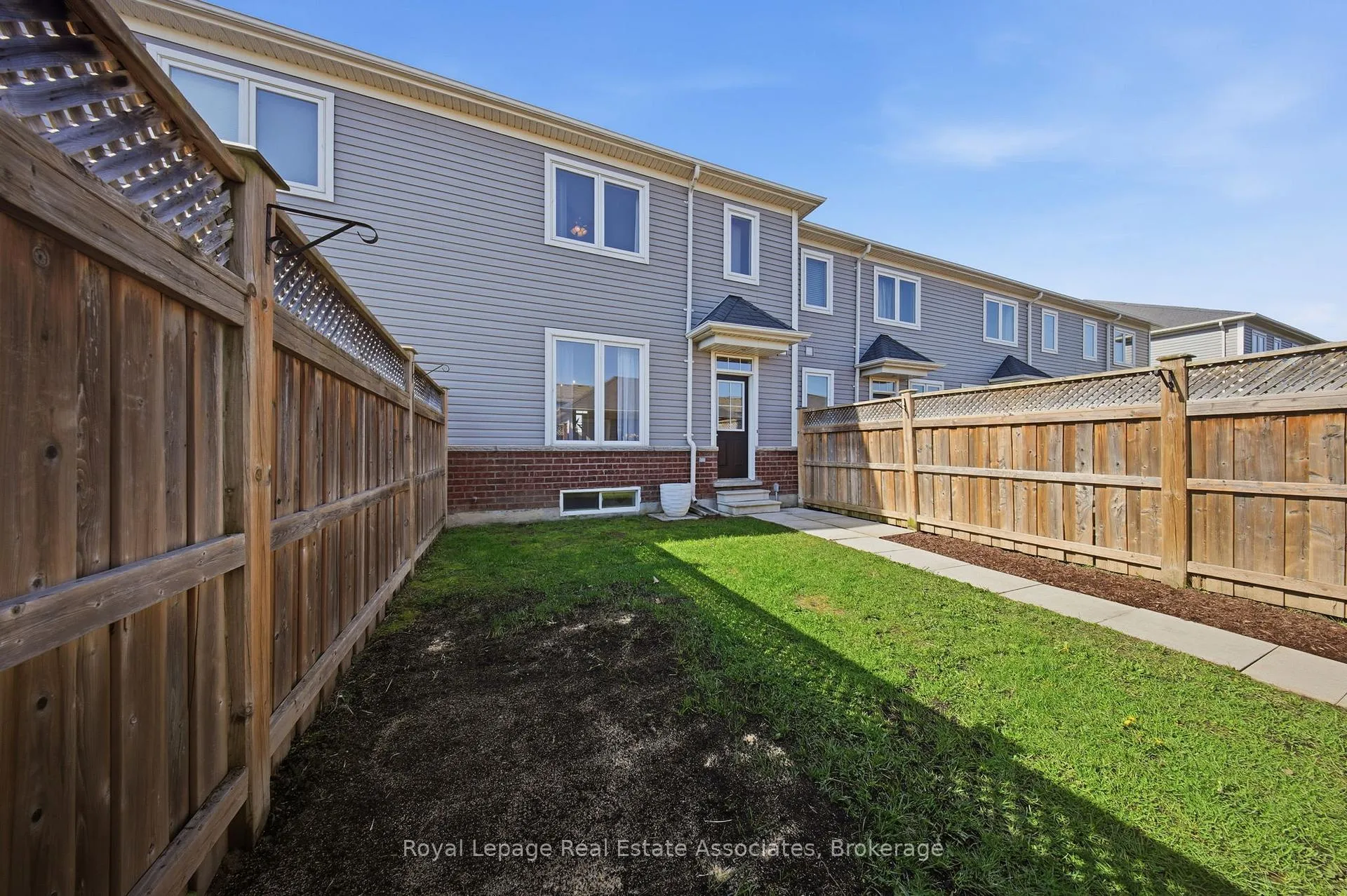 Photo 30 of 228 Brookhill Boulevard, Clarington, Bowmanville — HOMEH