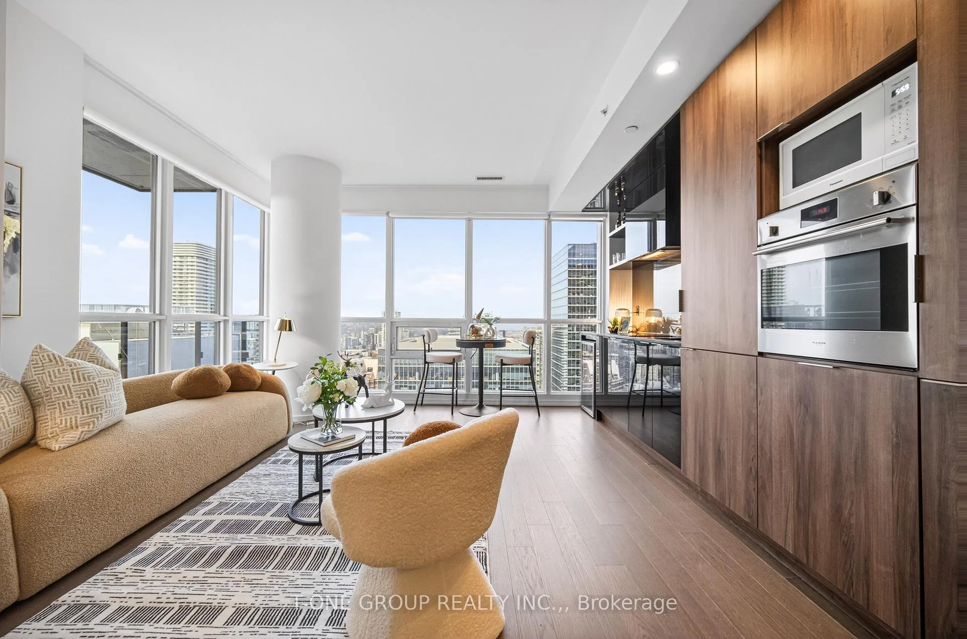 Photo 1 of Unit 4903, 70 Temperance Street, Toronto, Bay Street Corridor — HOMEH
