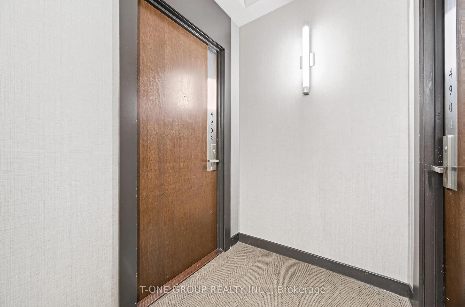 Photo 5 of Unit 4903, 70 Temperance Street, Toronto, Bay Street Corridor — HOMEH