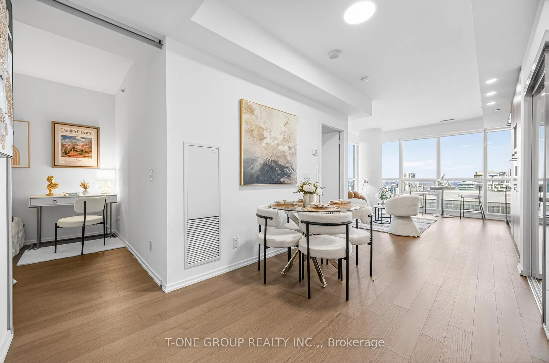 Photo 8 of Unit 4903, 70 Temperance Street, Toronto, Bay Street Corridor — HOMEH