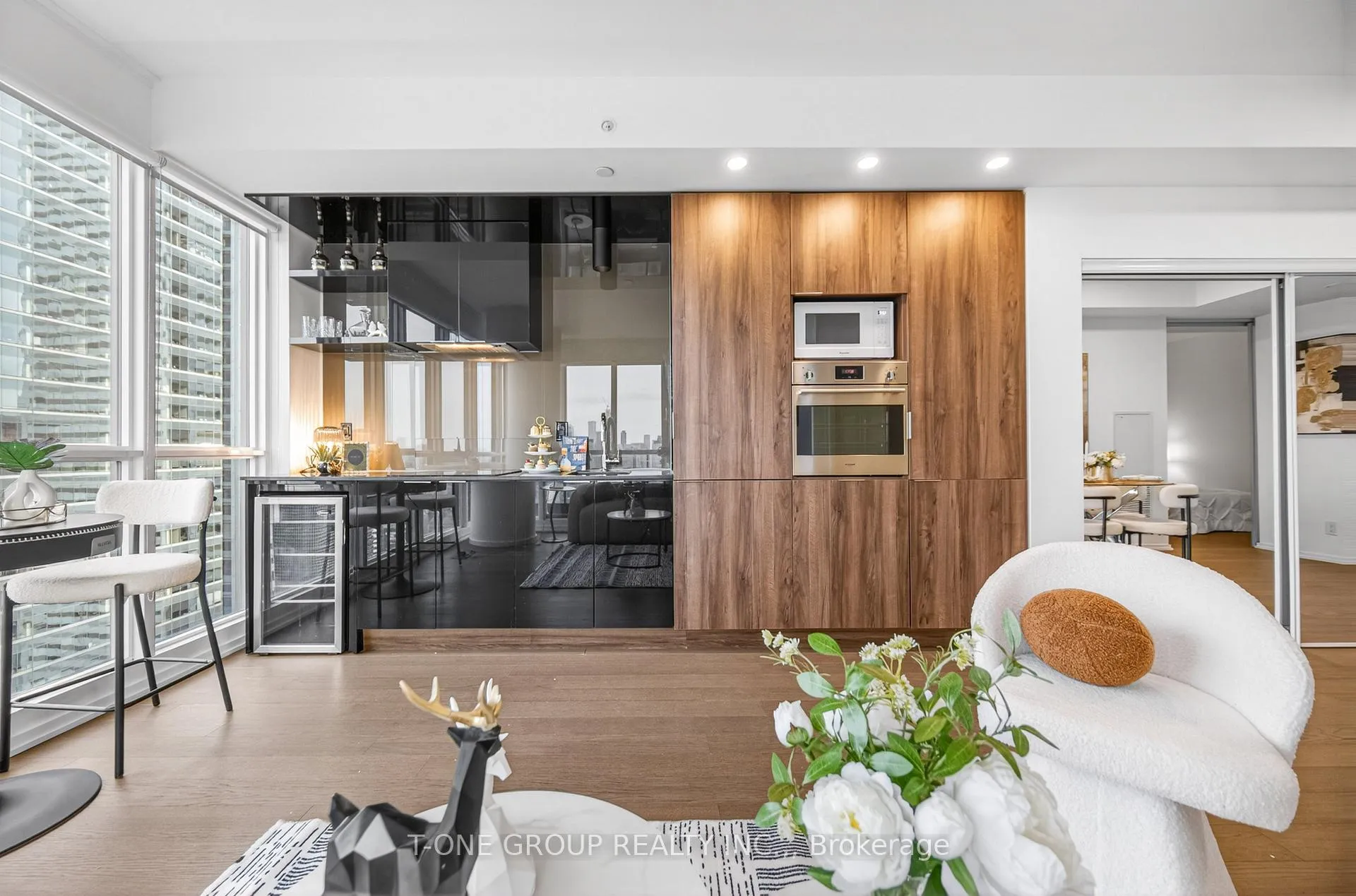 Photo 21 of Unit 4903, 70 Temperance Street, Toronto, Bay Street Corridor — HOMEH