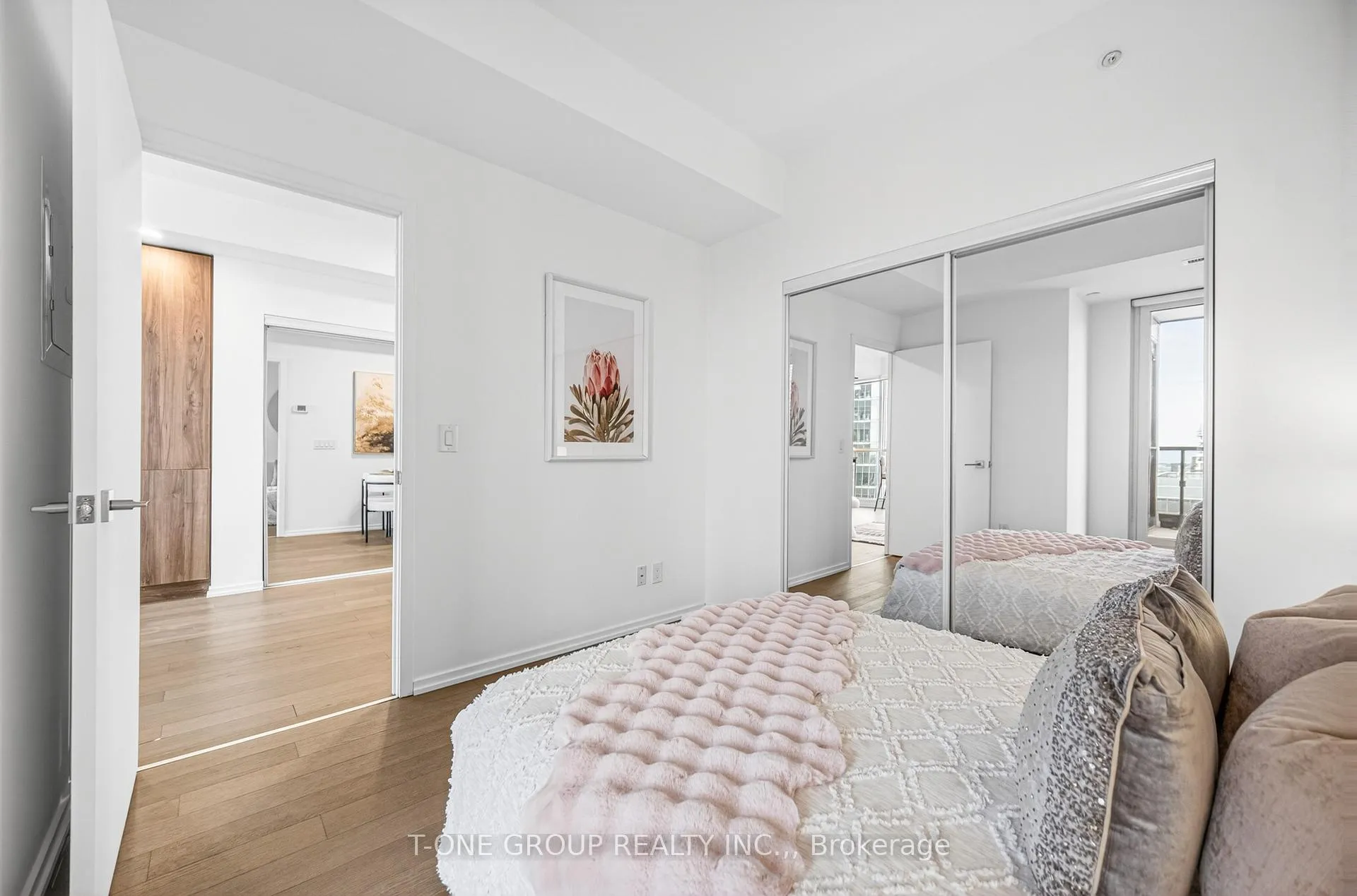 Photo 30 of Unit 4903, 70 Temperance Street, Toronto, Bay Street Corridor — HOMEH