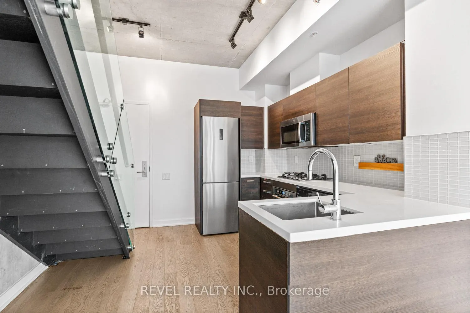 Photo 7 of Unit Ph20, 39 Brant Street, Toronto, Waterfront Communities — HOMEH