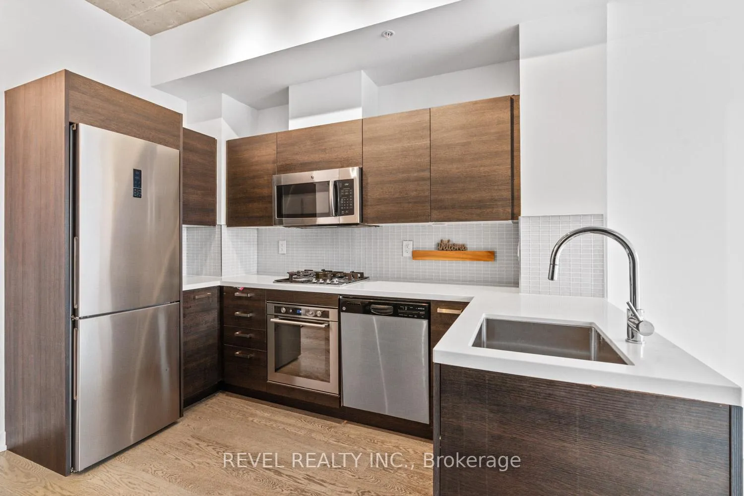 Photo 8 of Unit Ph20, 39 Brant Street, Toronto, Waterfront Communities — HOMEH