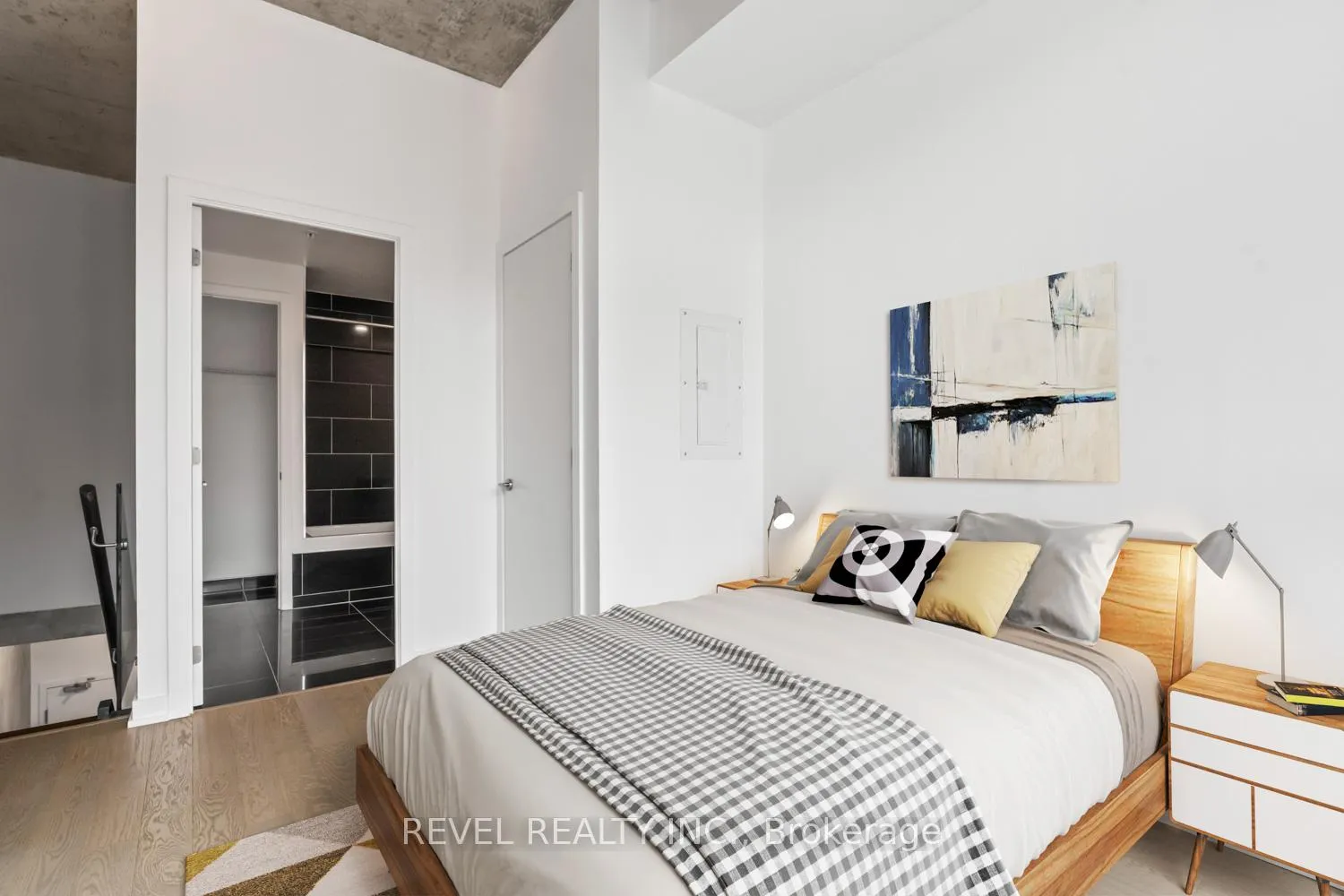 Photo 12 of Unit Ph20, 39 Brant Street, Toronto, Waterfront Communities — HOMEH