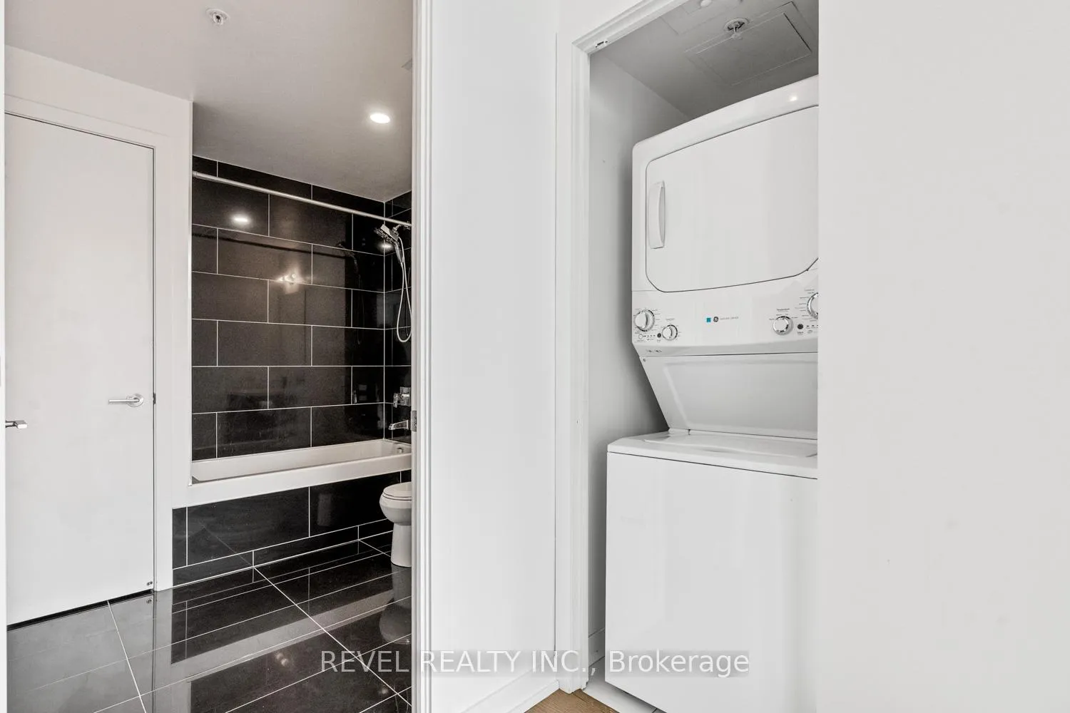 Photo 18 of Unit Ph20, 39 Brant Street, Toronto, Waterfront Communities — HOMEH