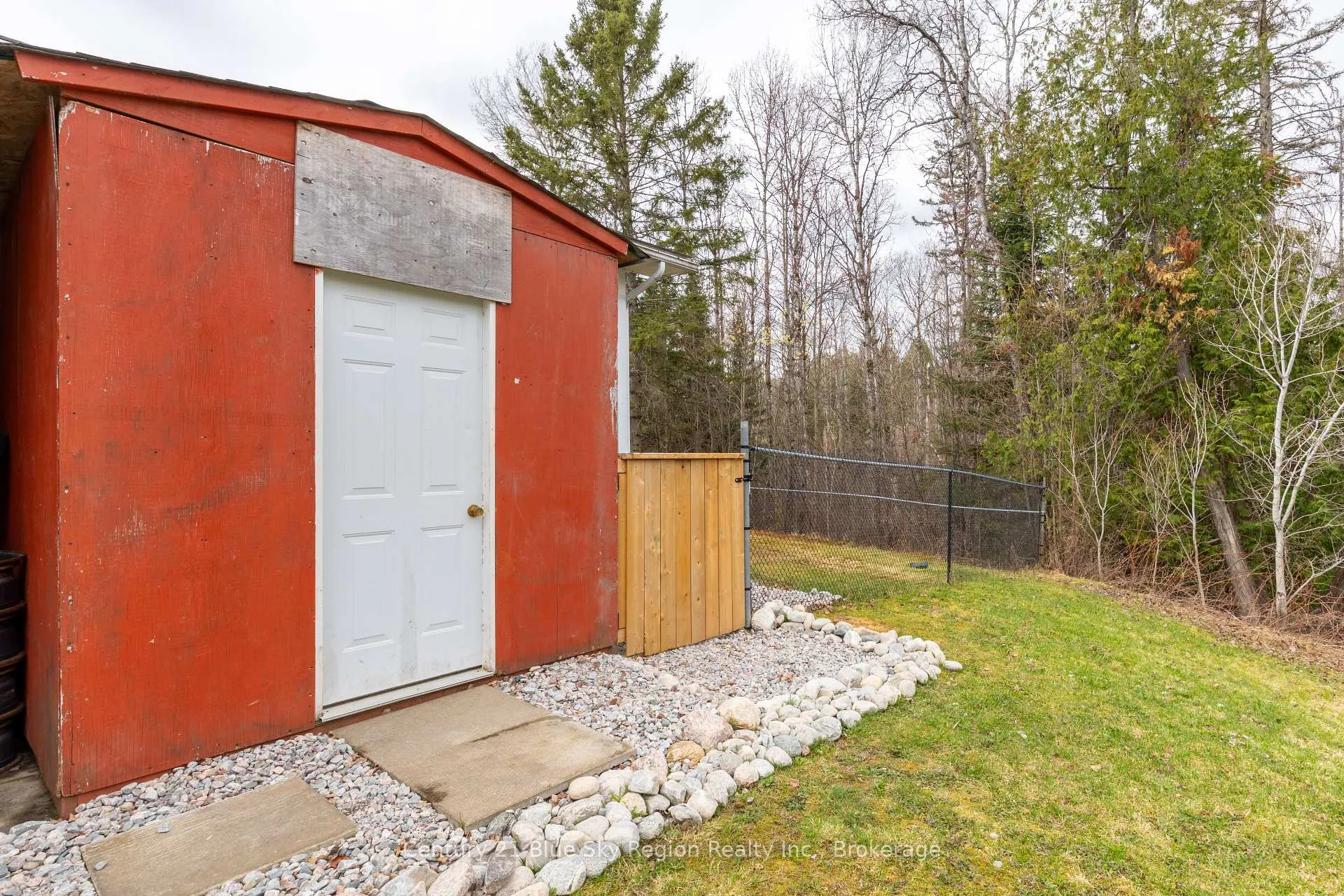 Photo 22 of 11 Line 3 S, Bonfield — HOMEH