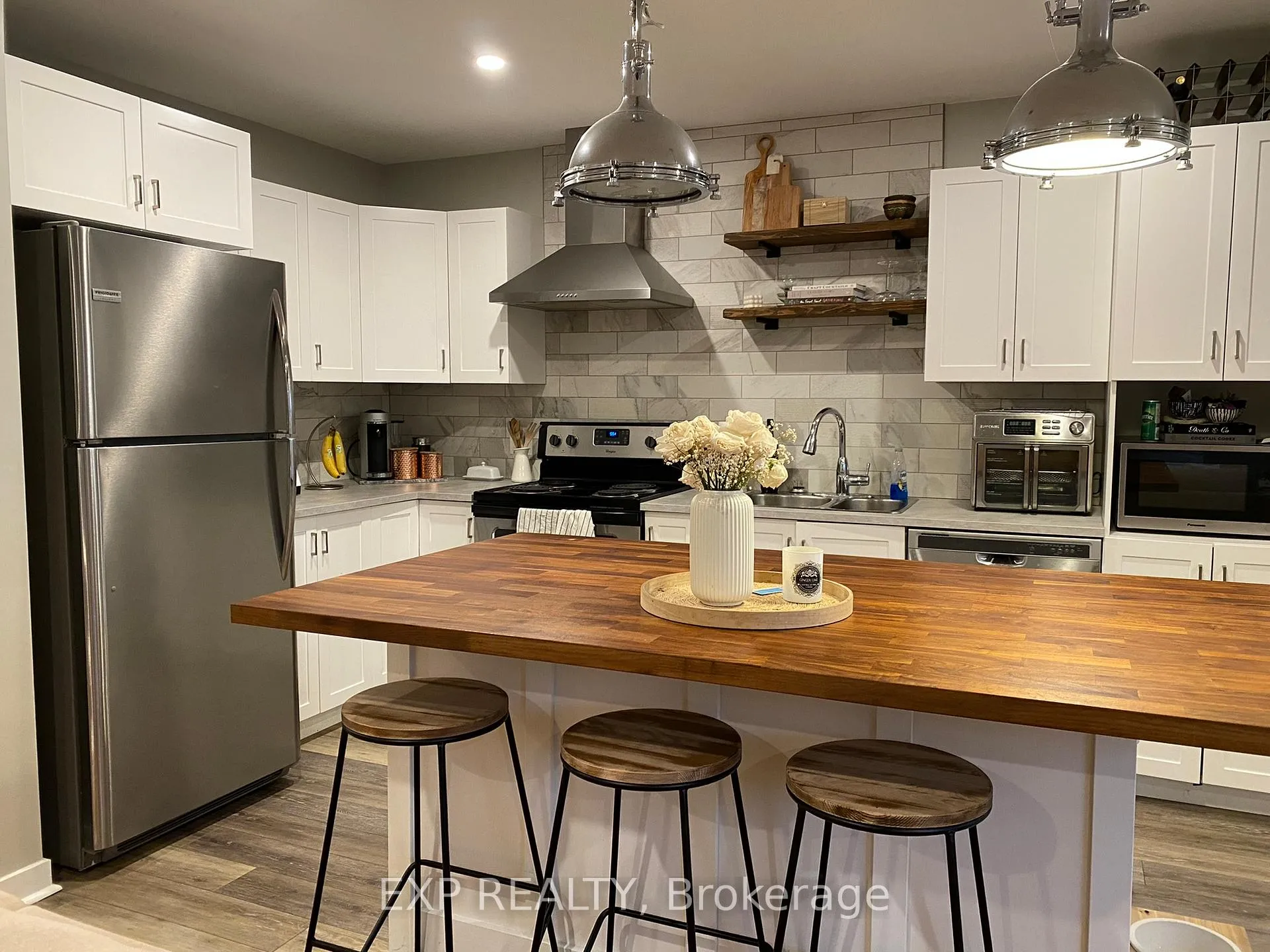 Photo 7 of 1237 Vancouver Avenue, Ottawa, Ellwood — HOMEH
