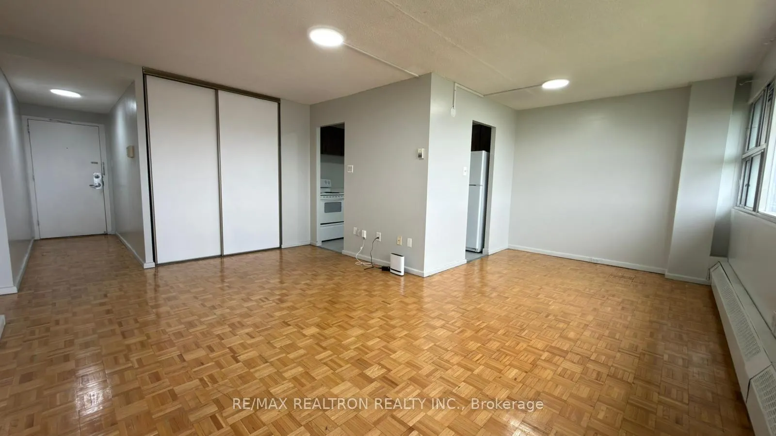 Photo 2 of Unit 1508, 735 Don Mills Road, Toronto, Flemingdon Park — HOMEH
