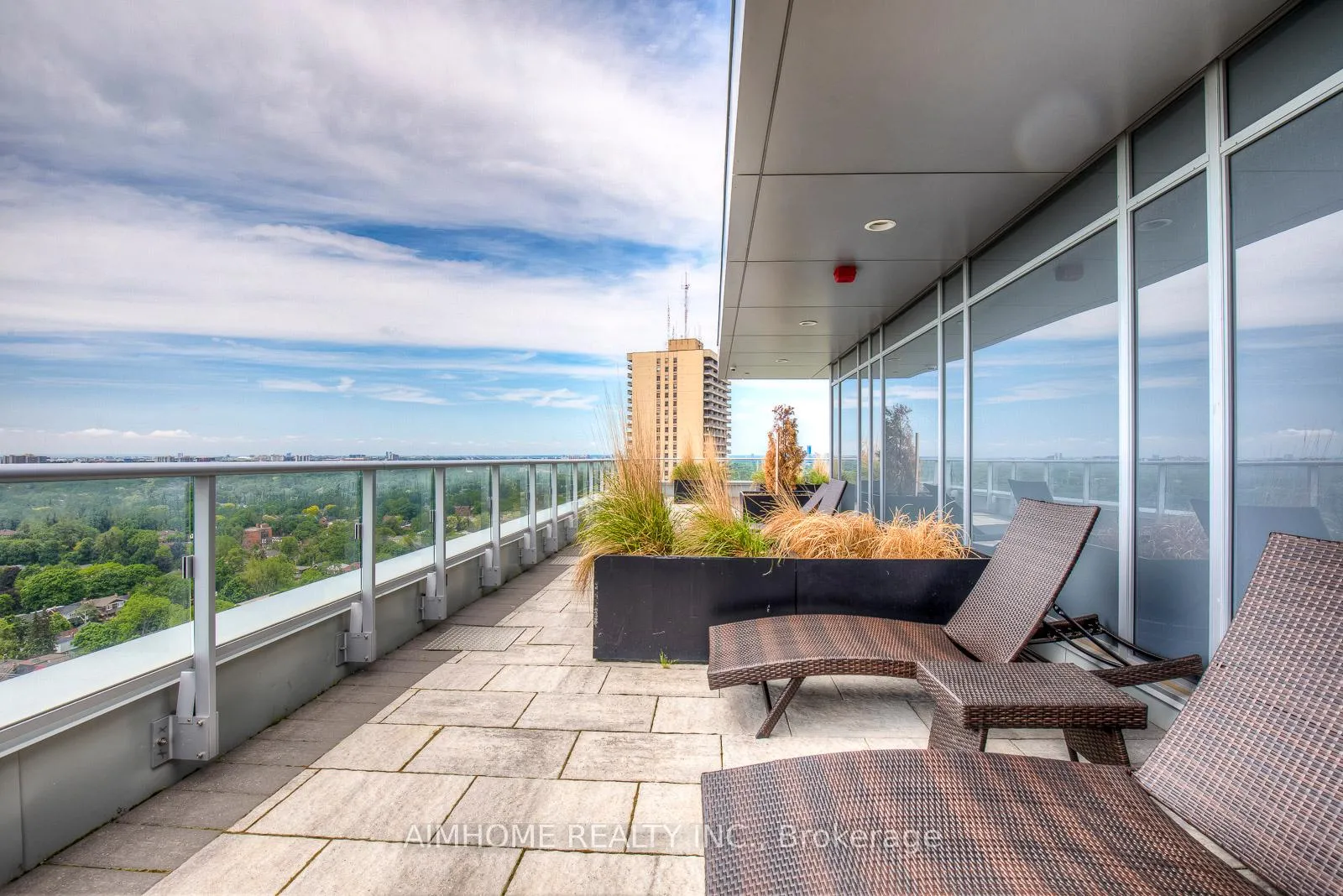 Photo 1 of Unit 2006, 58 Orchard View Boulevard, Toronto, Yonge-Eglinton — HOMEH