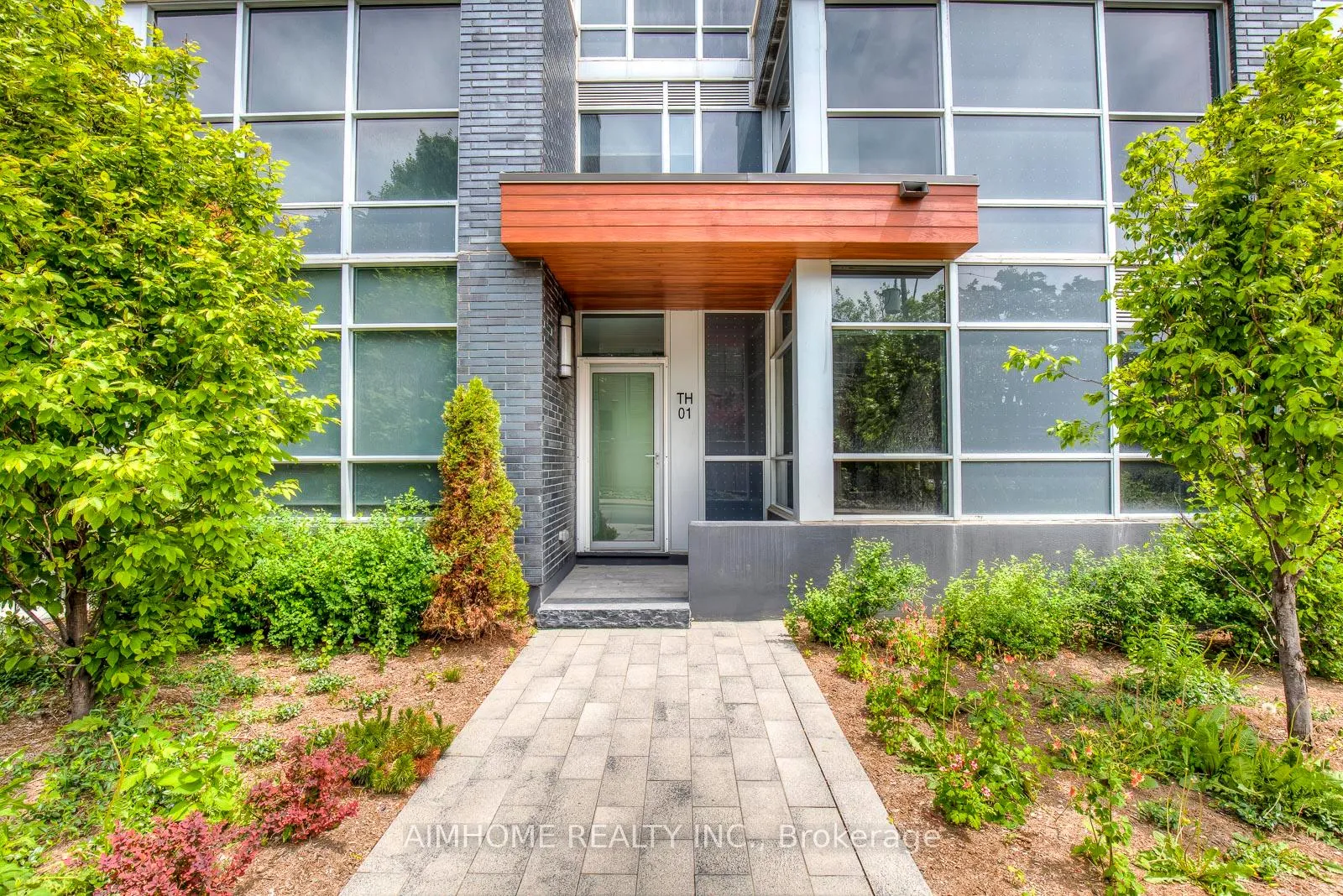 Photo 4 of Unit 2006, 58 Orchard View Boulevard, Toronto, Yonge-Eglinton — HOMEH