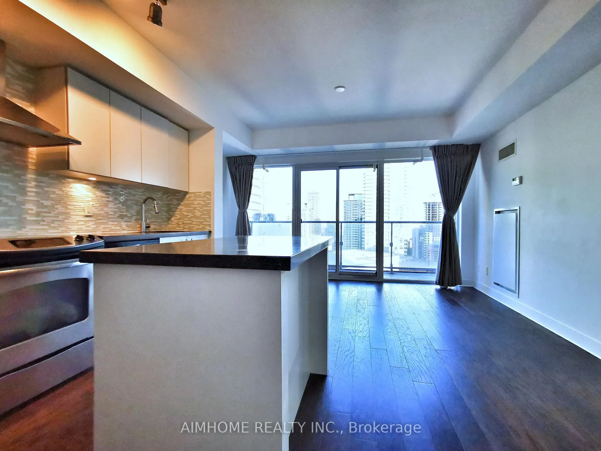 Photo 7 of Unit 2006, 58 Orchard View Boulevard, Toronto, Yonge-Eglinton — HOMEH