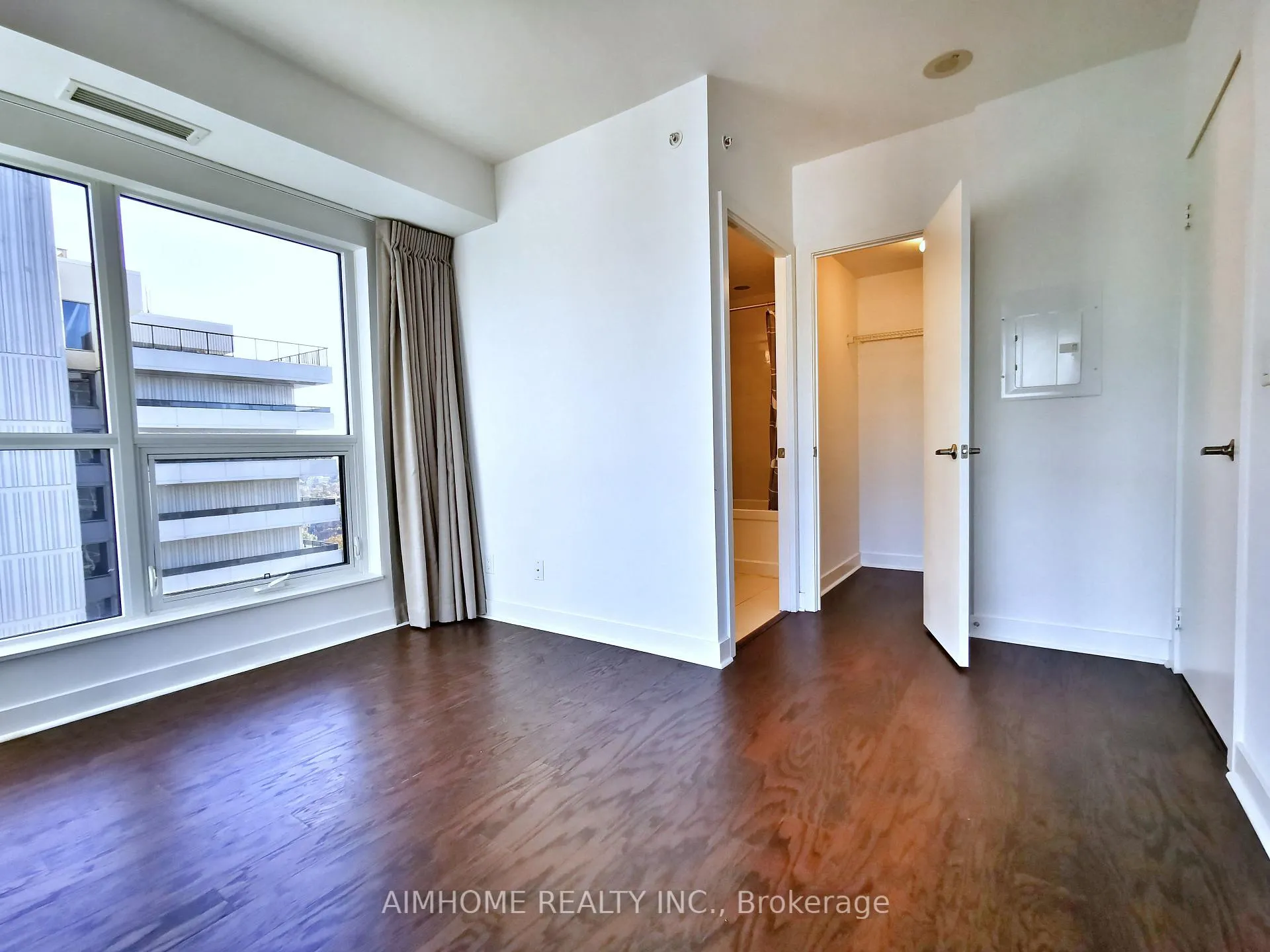 Photo 10 of Unit 2006, 58 Orchard View Boulevard, Toronto, Yonge-Eglinton — HOMEH
