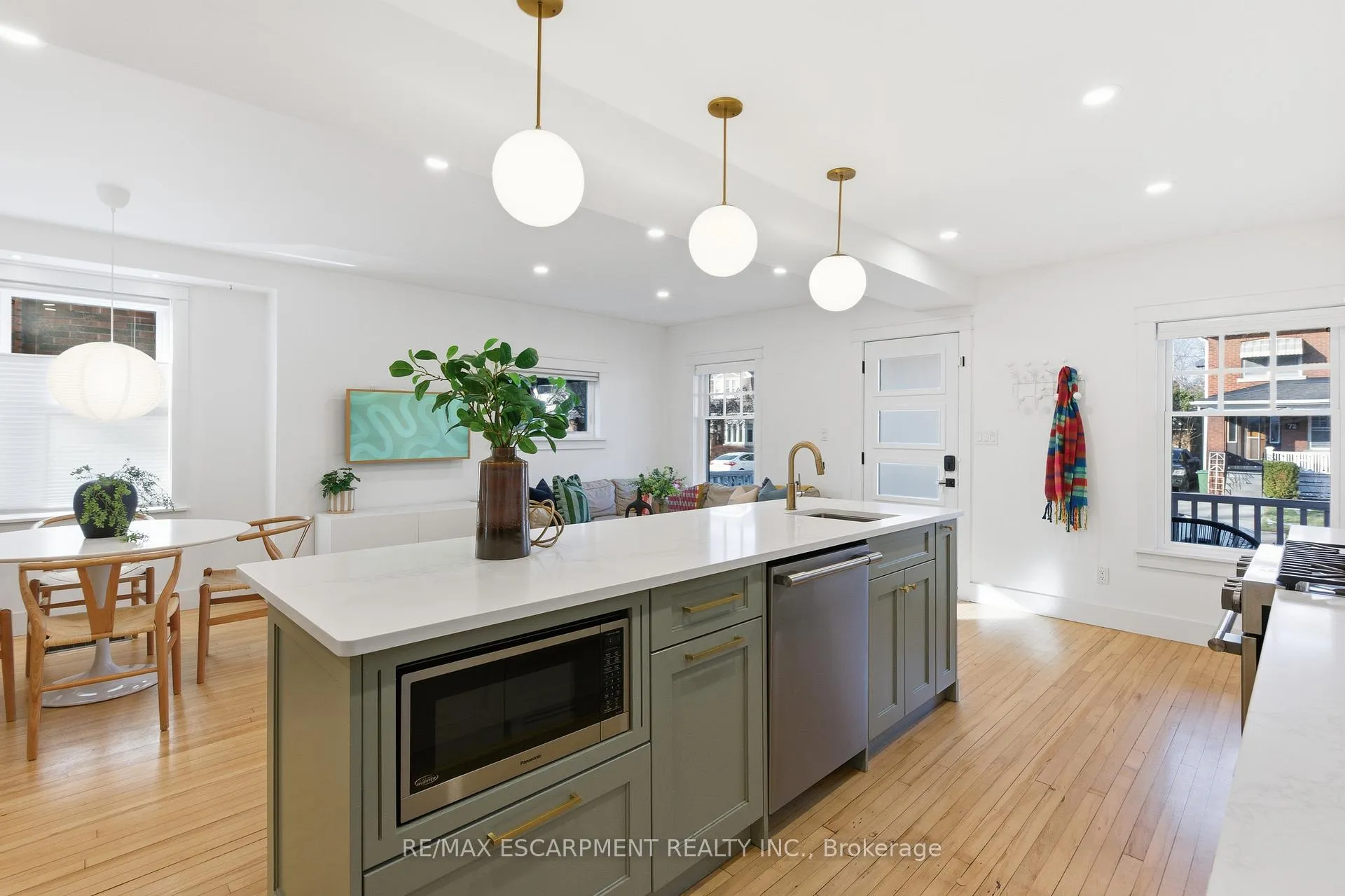 Photo 13 of 73 Arkell Street, Hamilton, Westdale — HOMEH