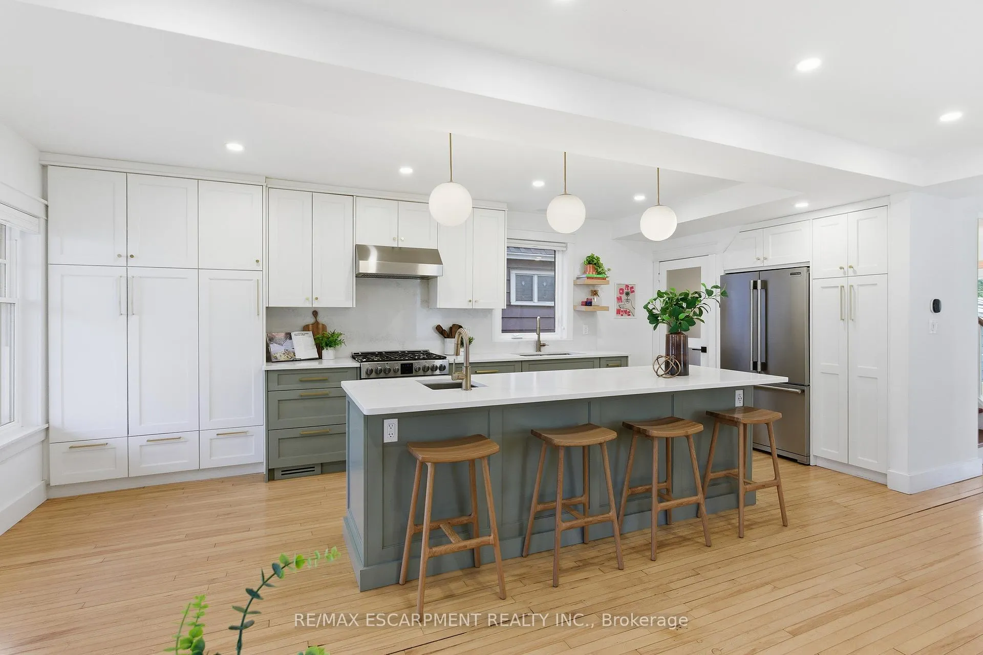 Photo 16 of 73 Arkell Street, Hamilton, Westdale — HOMEH