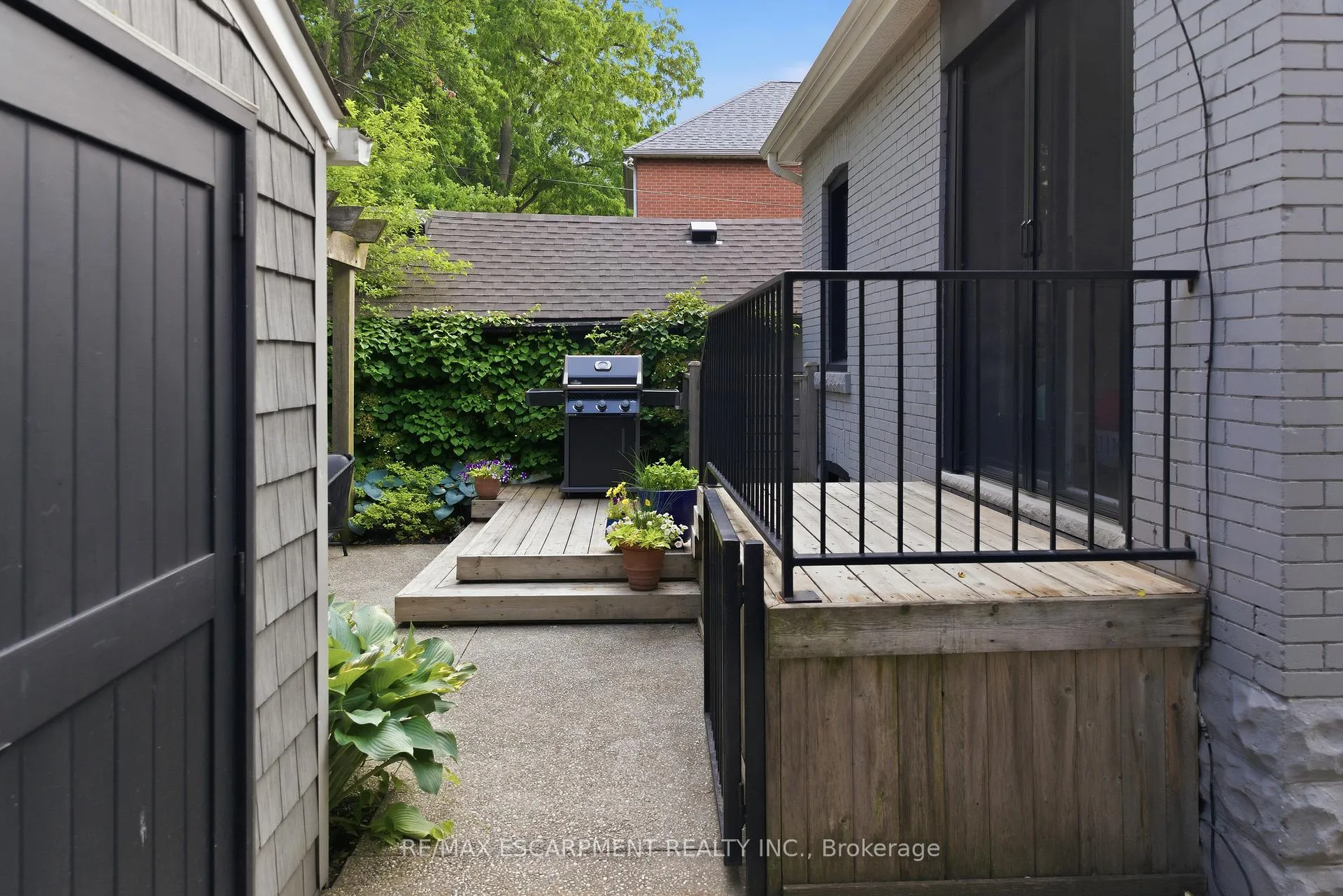 Photo 36 of 73 Arkell Street, Hamilton, Westdale — HOMEH