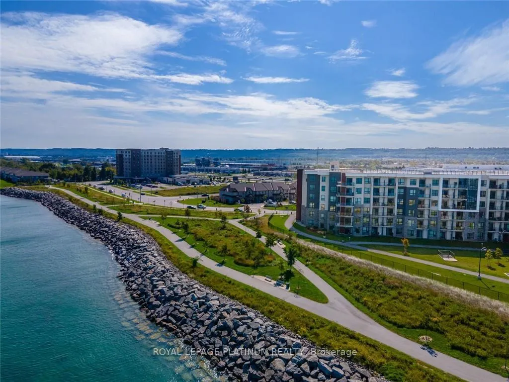 Photo 2 of Unit 233, 125 Shoreview Place, Hamilton, Lakeshore — HOMEH