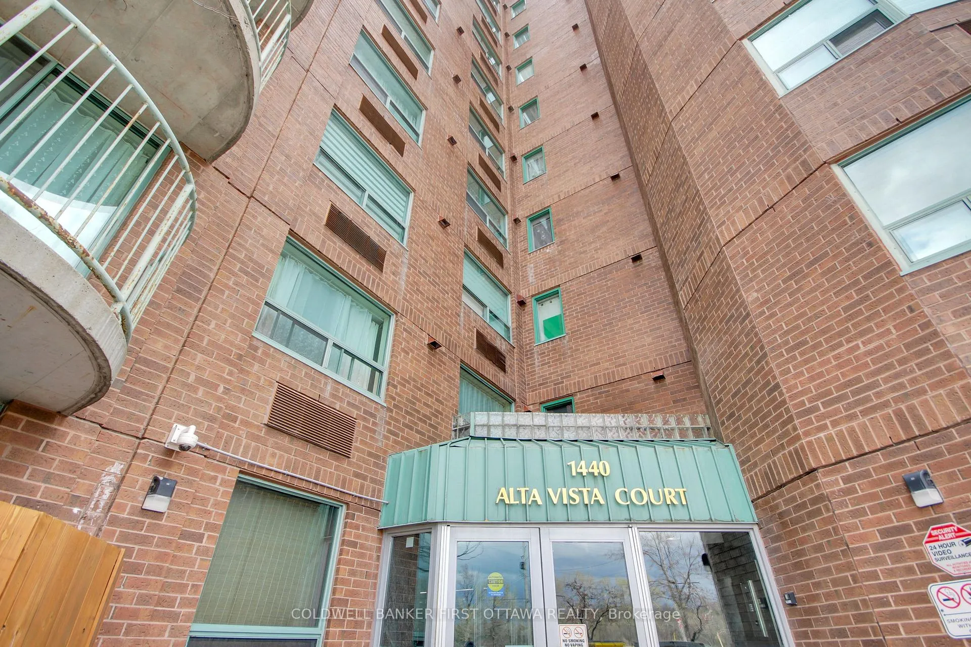Photo 3 of Unit 811, 1440 Heron Road, Ottawa, Heron Gate — HOMEH