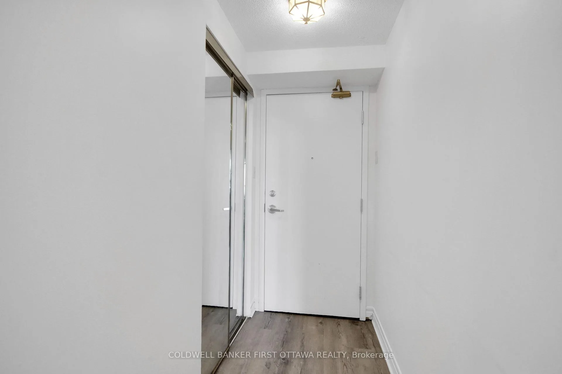 Photo 7 of Unit 811, 1440 Heron Road, Ottawa, Heron Gate — HOMEH