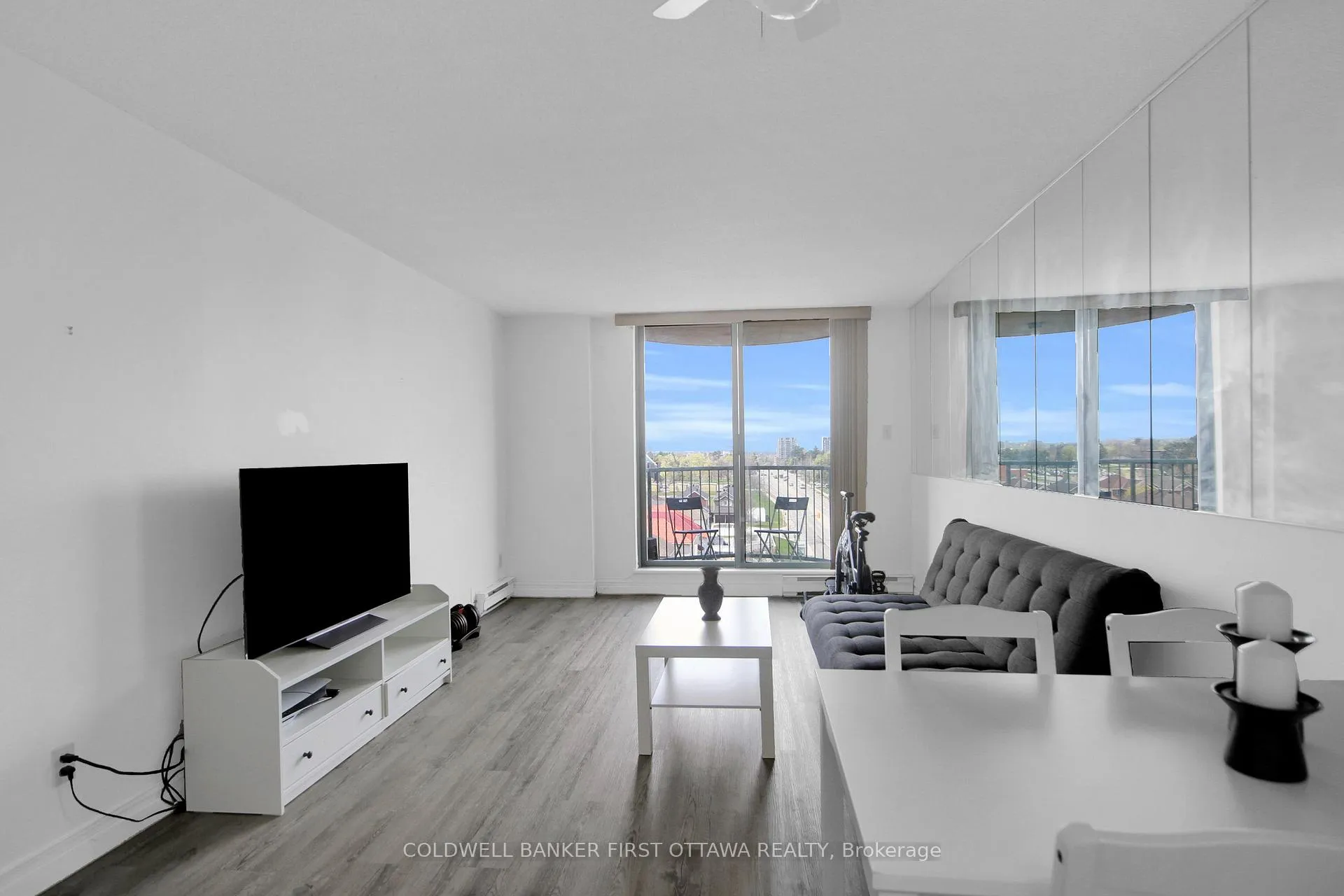 Photo 10 of Unit 811, 1440 Heron Road, Ottawa, Heron Gate — HOMEH