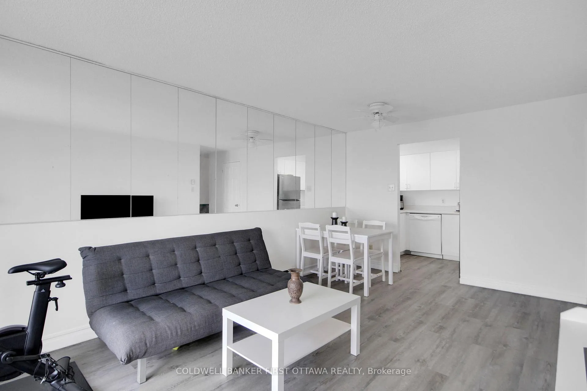 Photo 15 of Unit 811, 1440 Heron Road, Ottawa, Heron Gate — HOMEH