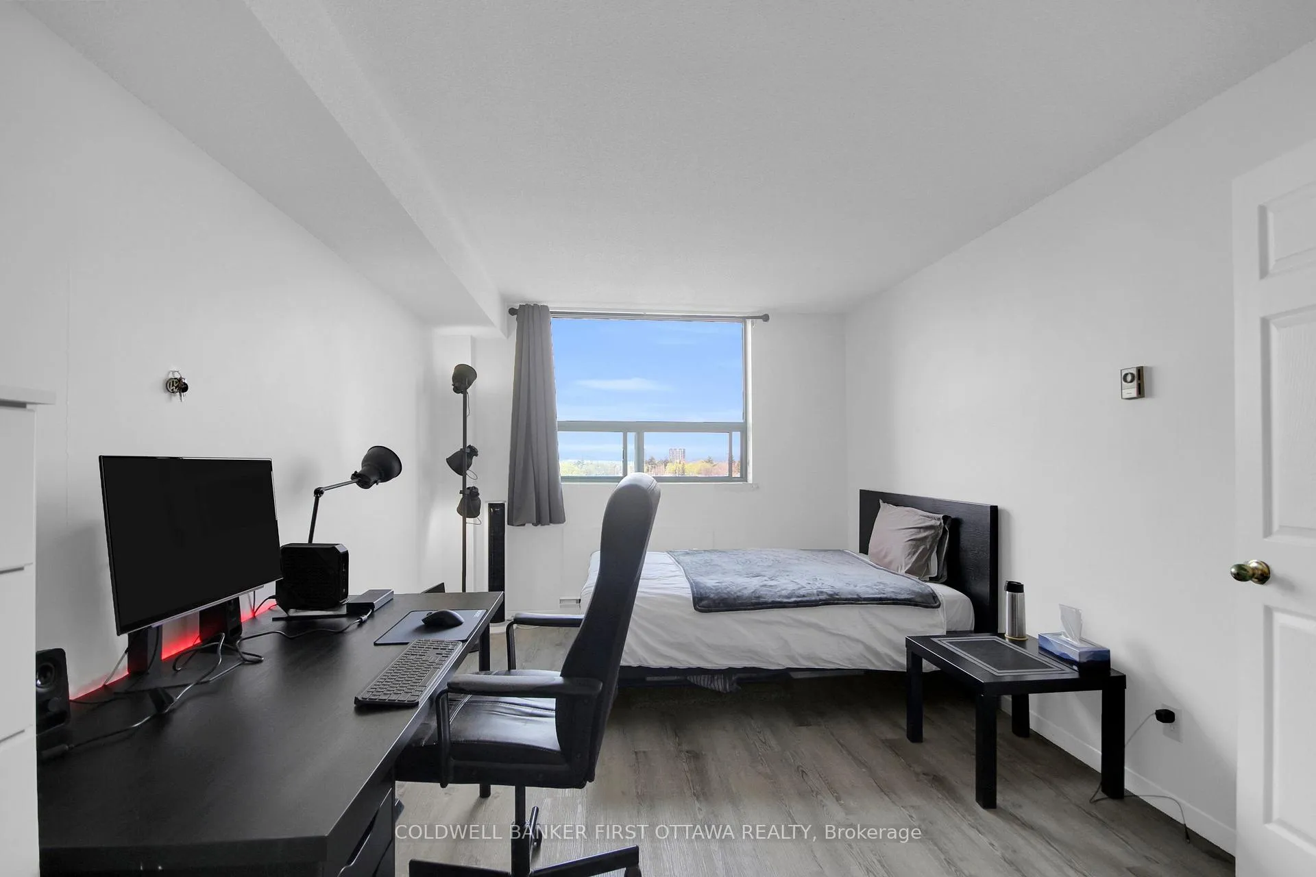 Photo 26 of Unit 811, 1440 Heron Road, Ottawa, Heron Gate — HOMEH