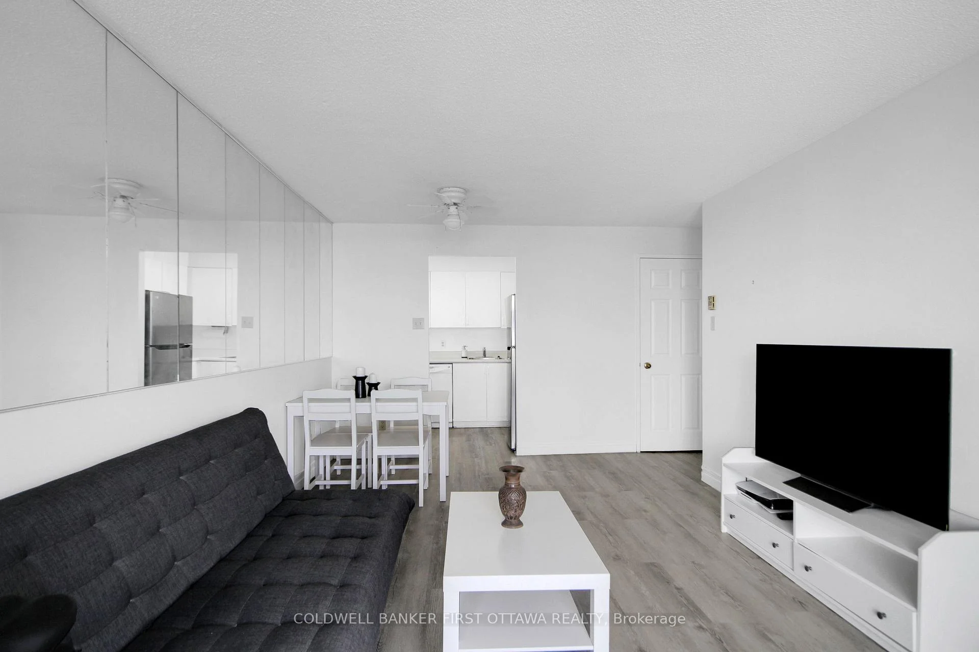 Photo 18 of Unit 811, 1440 Heron Road, Ottawa, Heron Gate — HOMEH
