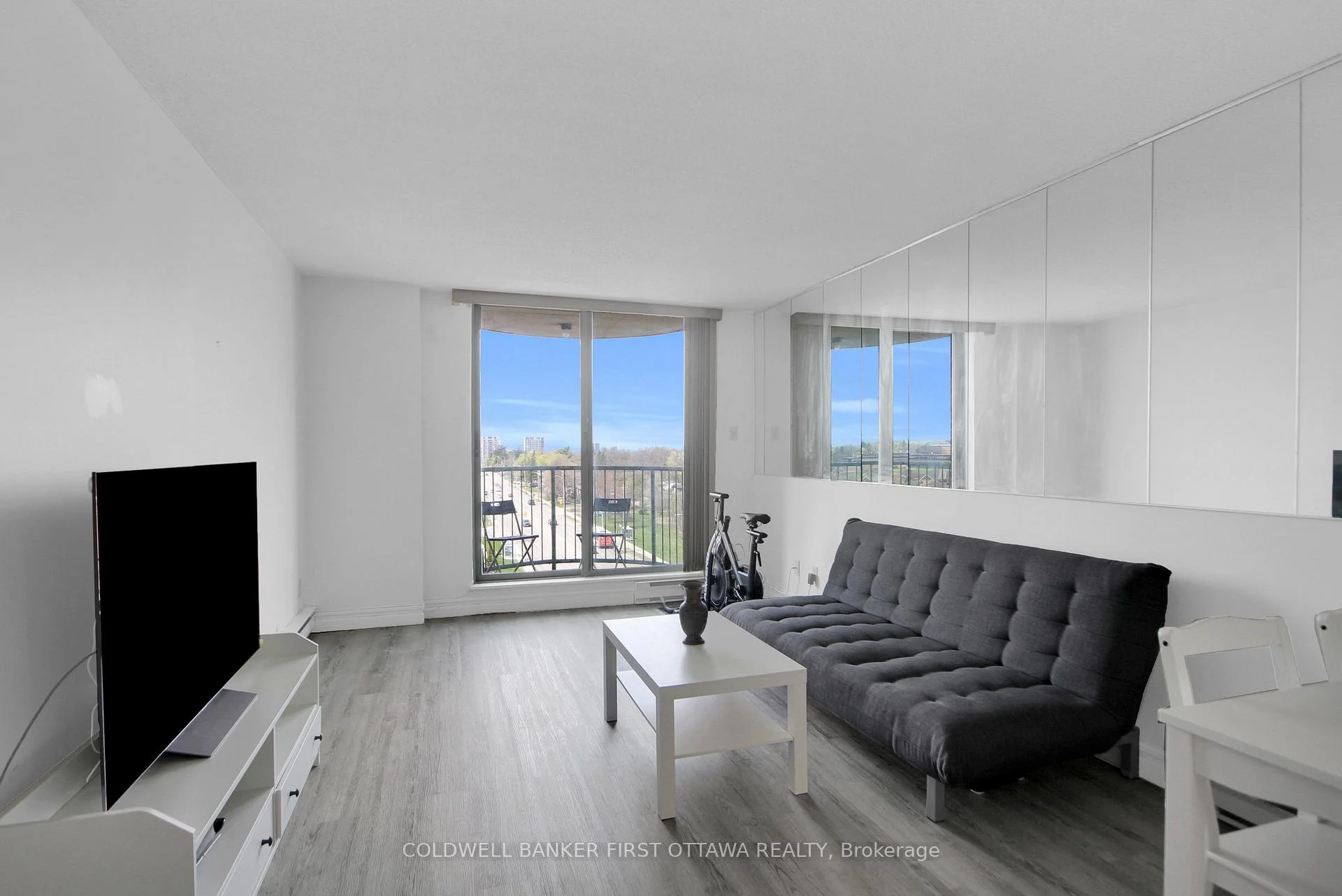 Photo 23 of Unit 811, 1440 Heron Road, Ottawa, Heron Gate — HOMEH