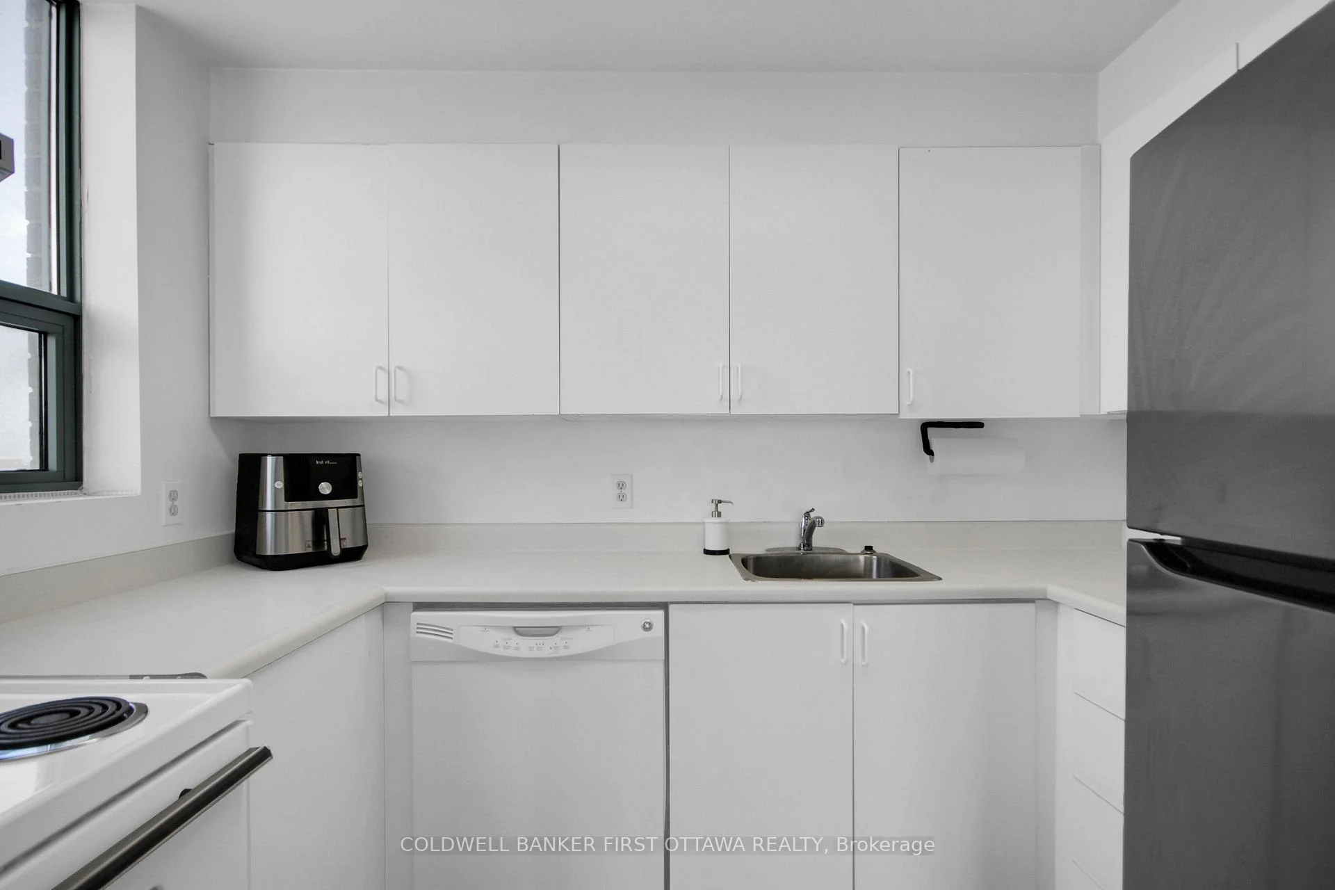 Photo 24 of Unit 811, 1440 Heron Road, Ottawa, Heron Gate — HOMEH