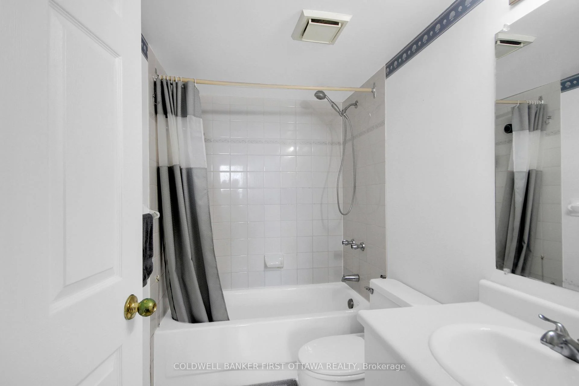 Photo 37 of Unit 811, 1440 Heron Road, Ottawa, Heron Gate — HOMEH