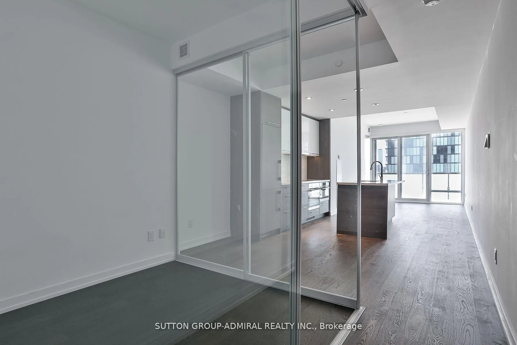 Photo 8 of Unit 2308, 488 University Avenue, Toronto, Kensington-Chinatown — HOMEH