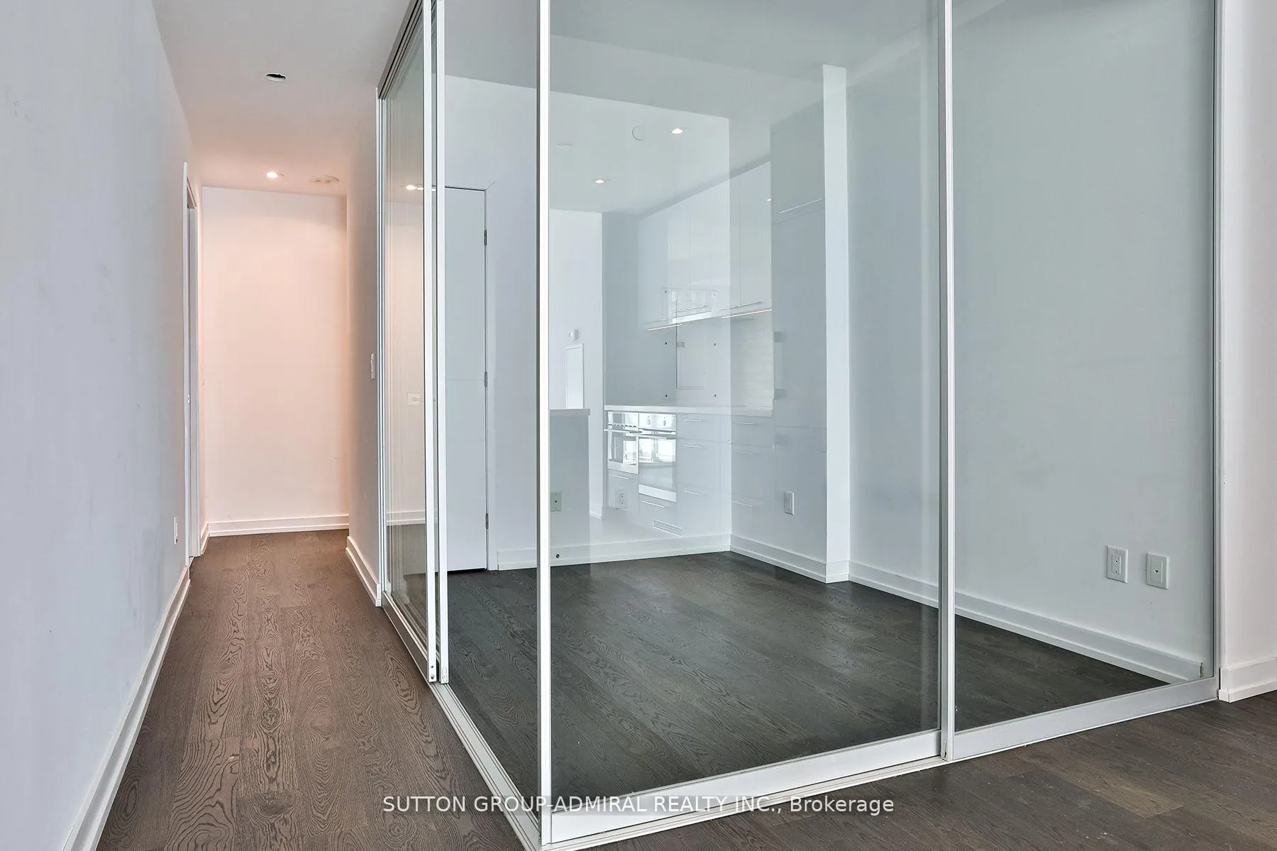 Photo 9 of Unit 2308, 488 University Avenue, Toronto, Kensington-Chinatown — HOMEH