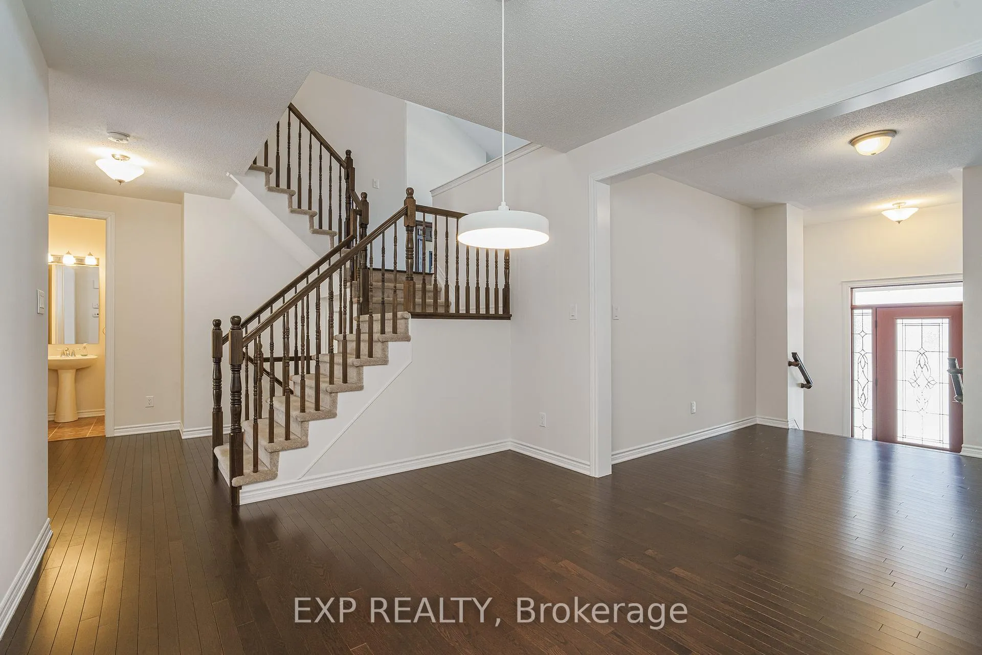 Photo 7 of 215 Rivertree Street, Ottawa, Kanata - Emerald Meadows/Trailwest — HOMEH