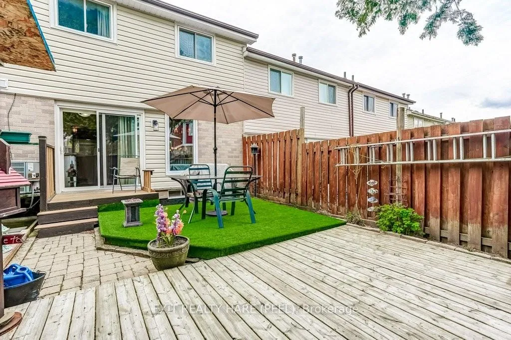 Photo 29 of 28 Sparklett Crescent, Brampton, Heart Lake East — HOMEH