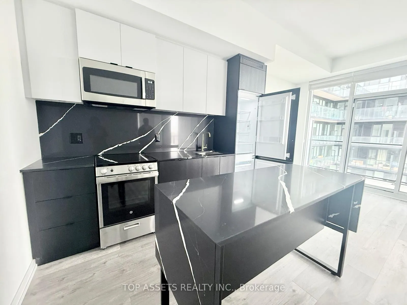Photo 15 of Unit 1106, 285 Dufferin Street, Toronto, South Parkdale — HOMEH