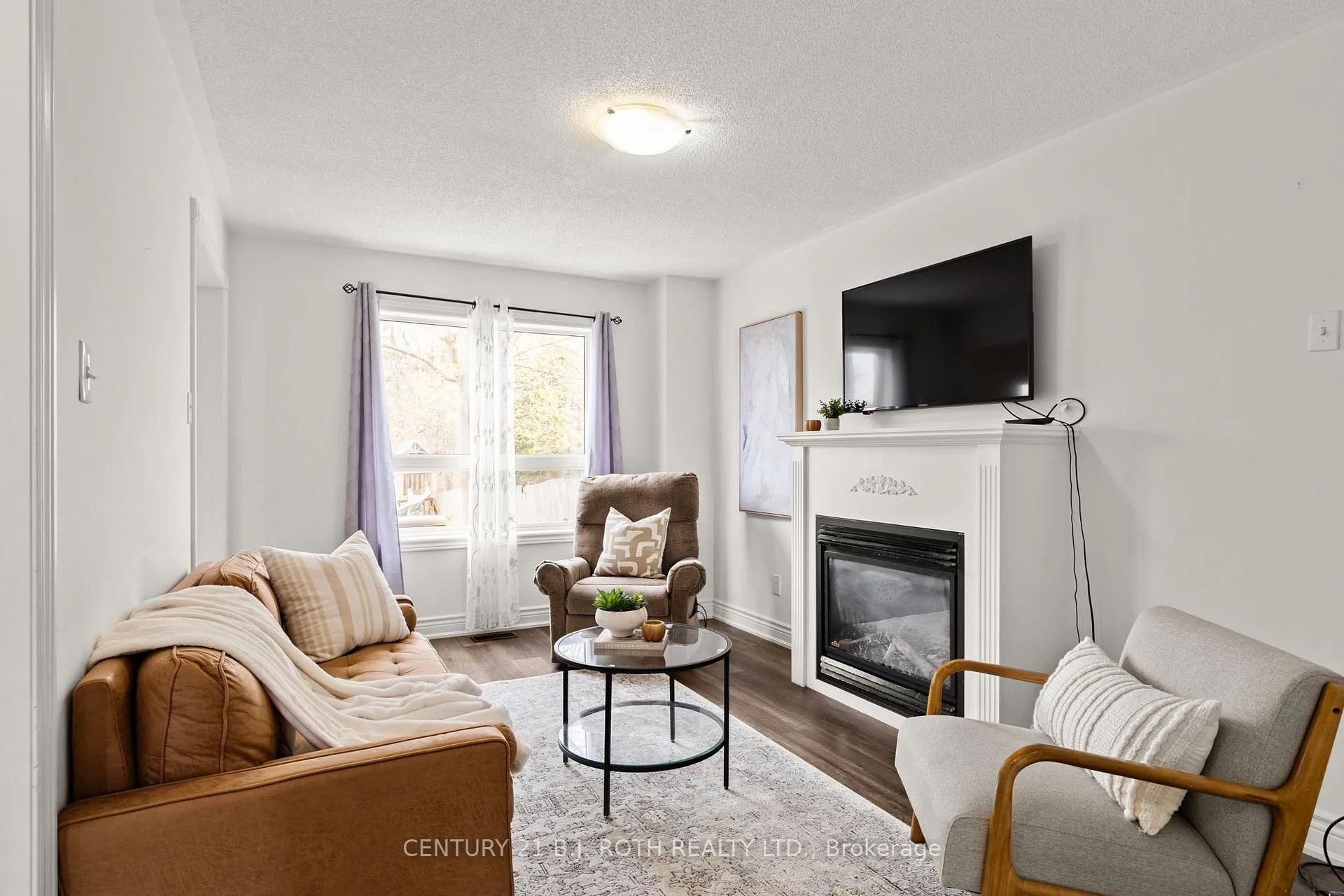 Photo 6 of 45 White Elm Road, Barrie, Holly — HOMEH
