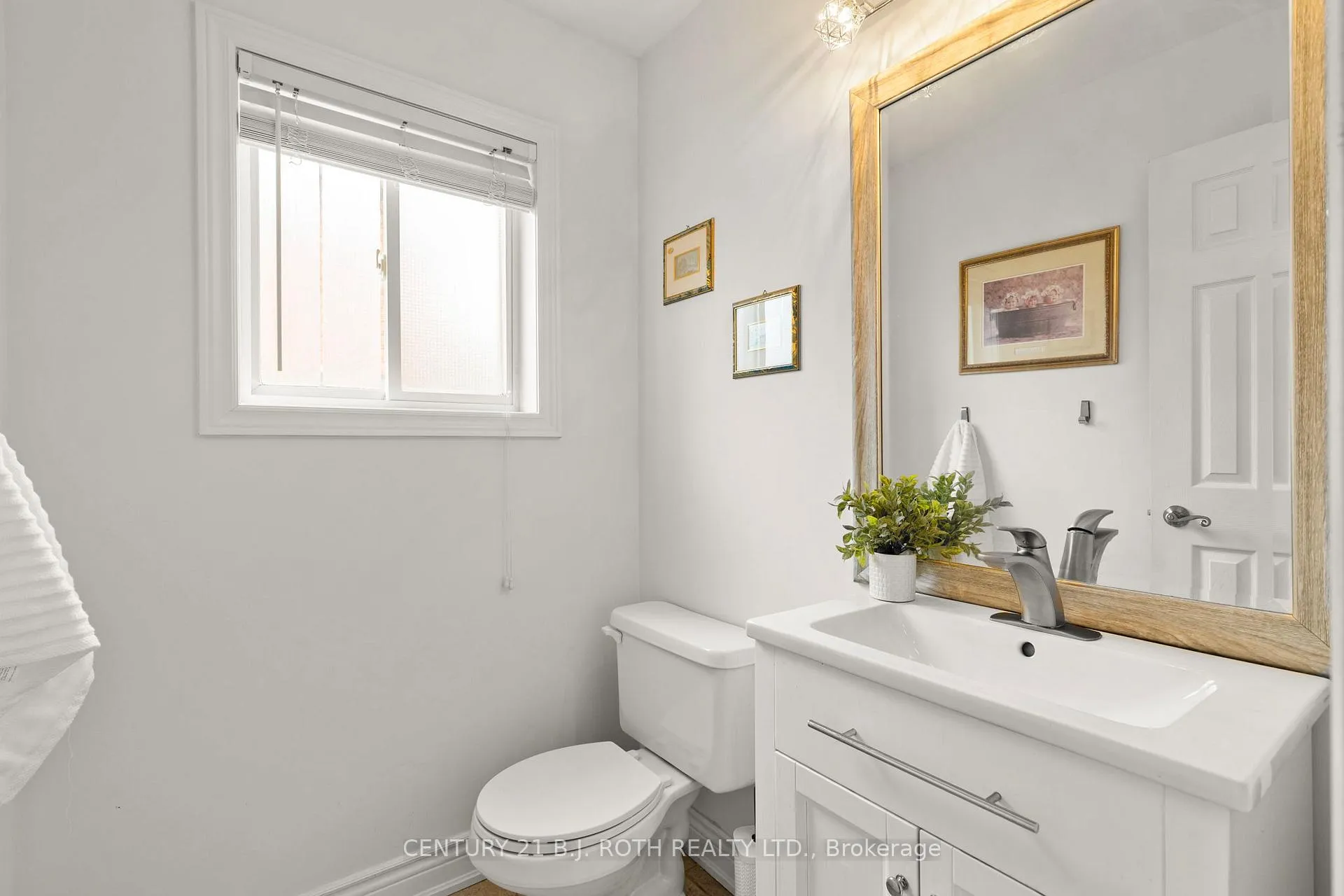 Photo 10 of 45 White Elm Road, Barrie, Holly — HOMEH
