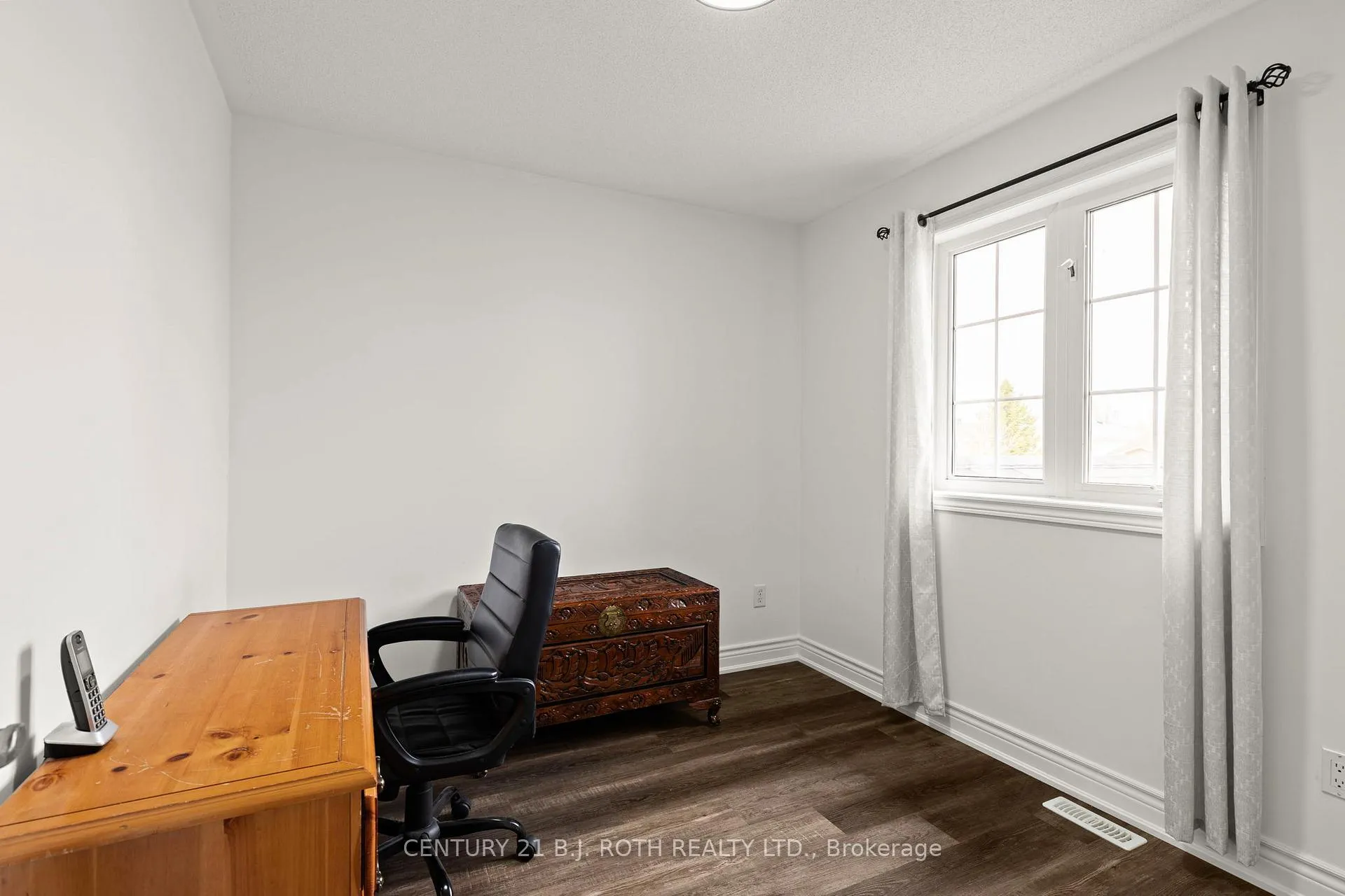 Photo 14 of 45 White Elm Road, Barrie, Holly — HOMEH