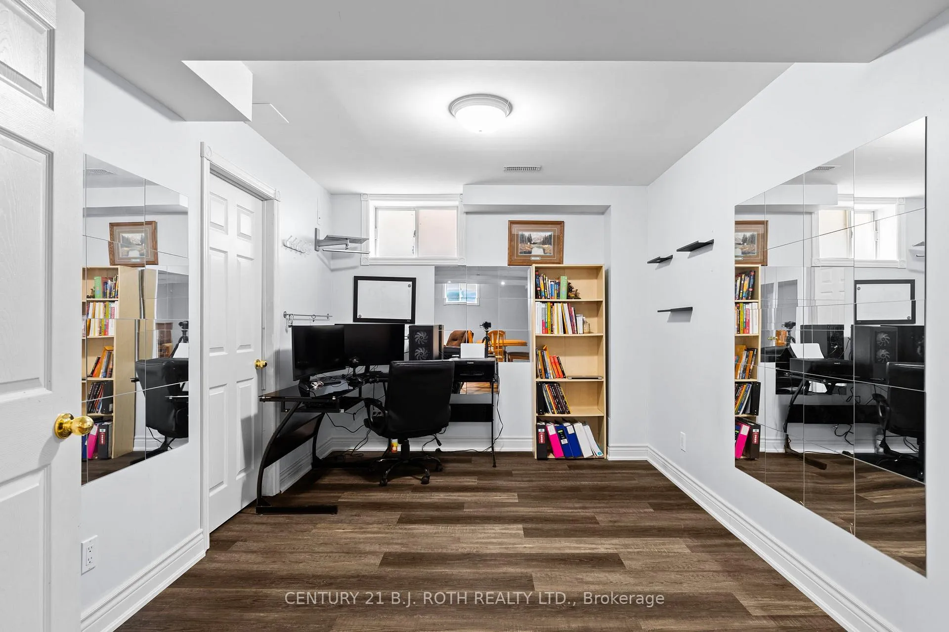 Photo 20 of 45 White Elm Road, Barrie, Holly — HOMEH