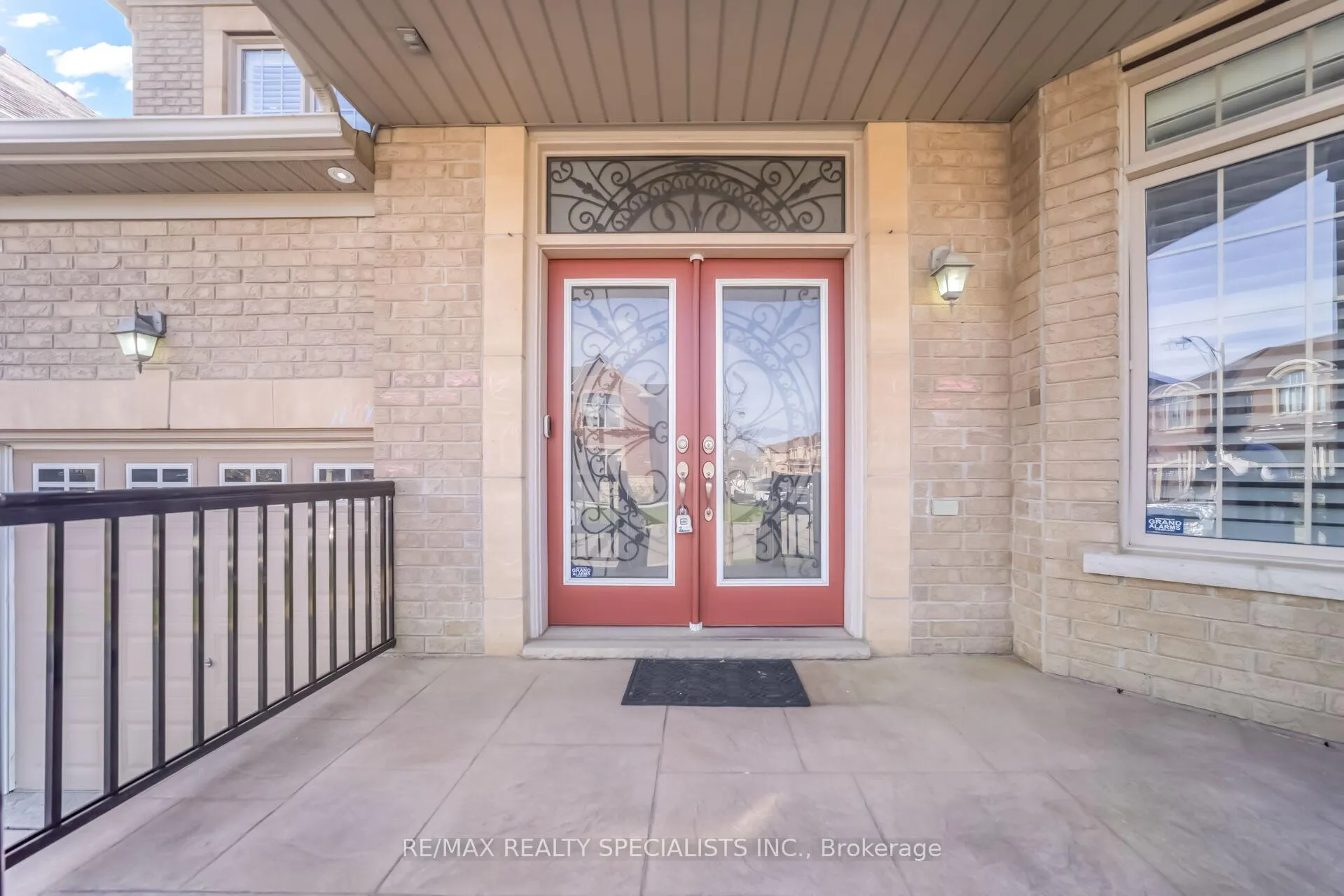 Photo 3 of 30 Portside Crescent, Brampton, Sandringham-Wellington — HOMEH