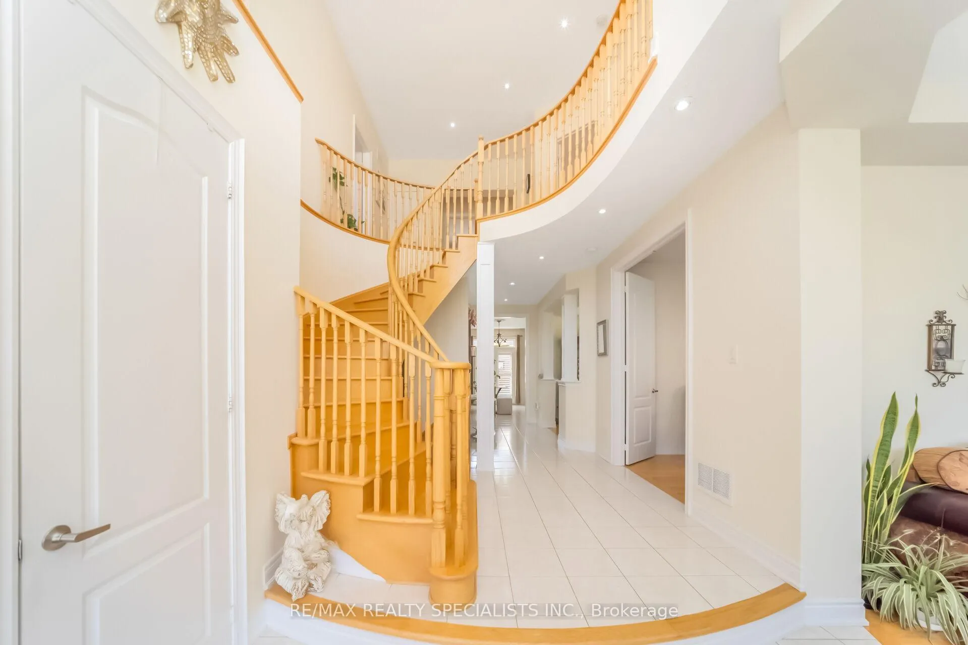 Photo 4 of 30 Portside Crescent, Brampton, Sandringham-Wellington — HOMEH