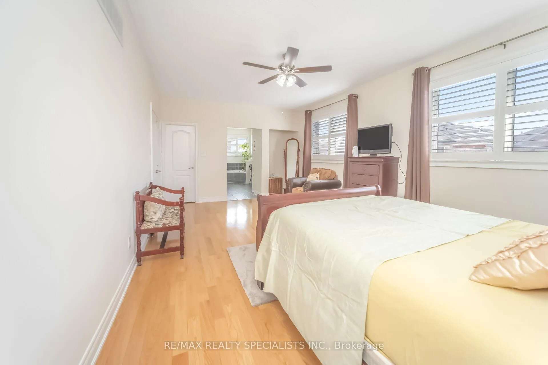 Photo 21 of 30 Portside Crescent, Brampton, Sandringham-Wellington — HOMEH
