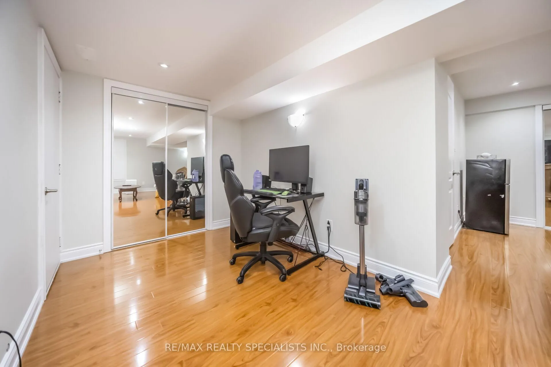 Photo 35 of 30 Portside Crescent, Brampton, Sandringham-Wellington — HOMEH