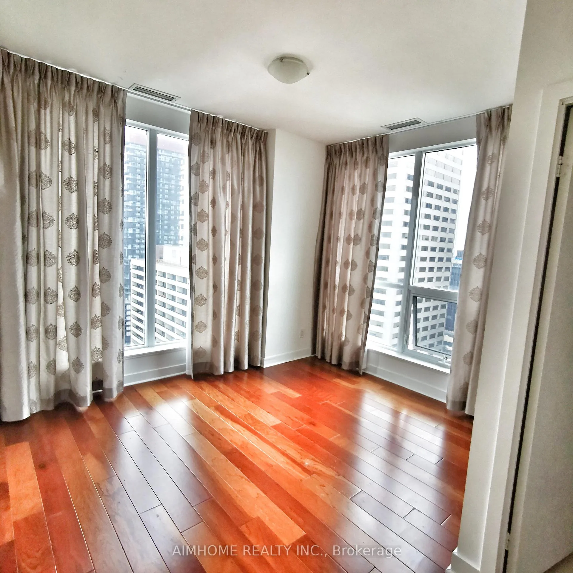 Photo 11 of Unit Ph06, 58 Orchard View Boulevard, Toronto, Yonge-Eglinton — HOMEH