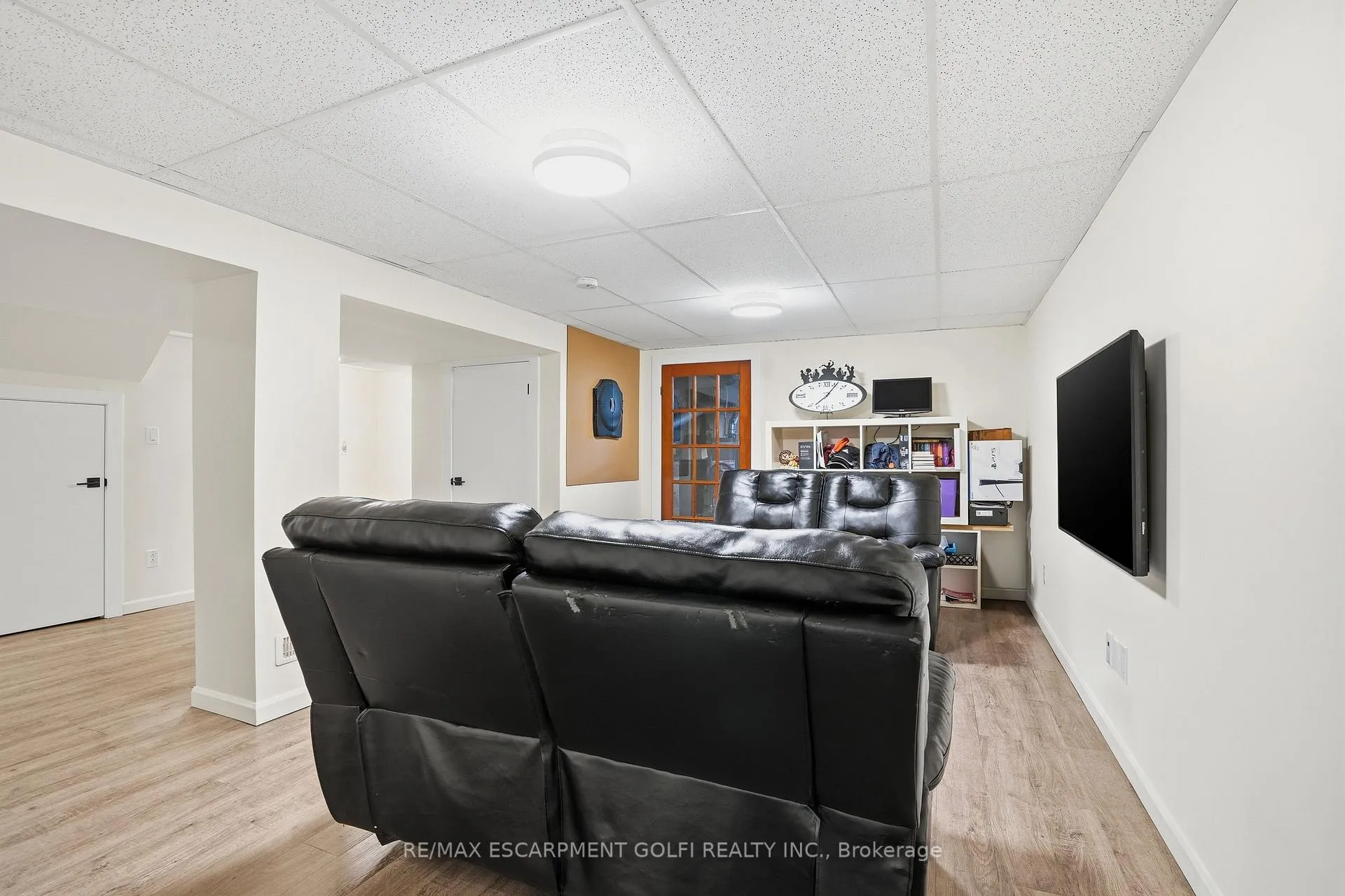 Photo 18 of 14 Edinburgh Drive, St. Catharines, Bunting/Linwell — HOMEH