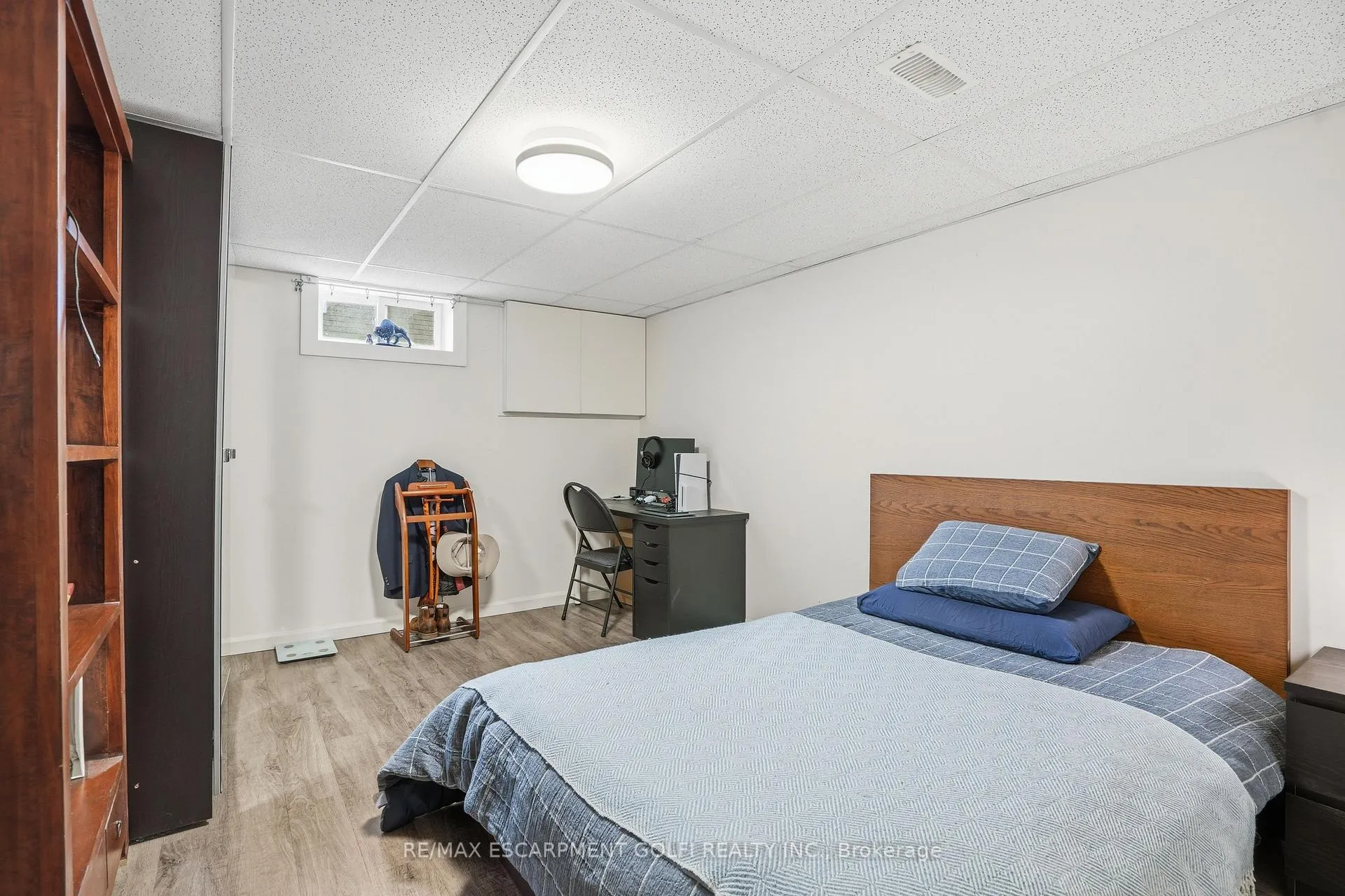 Photo 20 of 14 Edinburgh Drive, St. Catharines, Bunting/Linwell — HOMEH